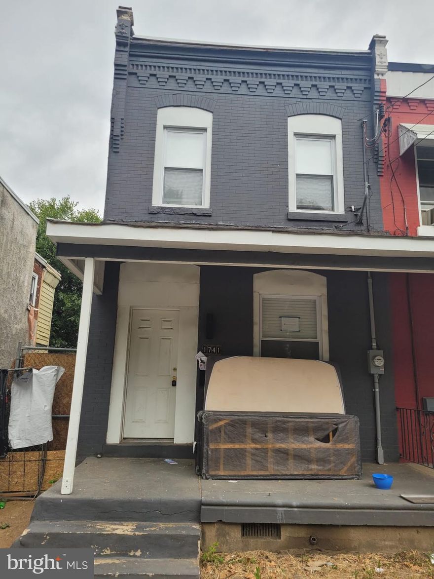 Welcome to 1741 W Ontario Street! This property presents an excellent opportunity for savvy investors looking to capitalize on steady appreciation, rental income, or development potential. Whether you’re a seasoned investor seeking a stable asset or looking to leverage growth through strategic upgrades look no further, Reach out today!