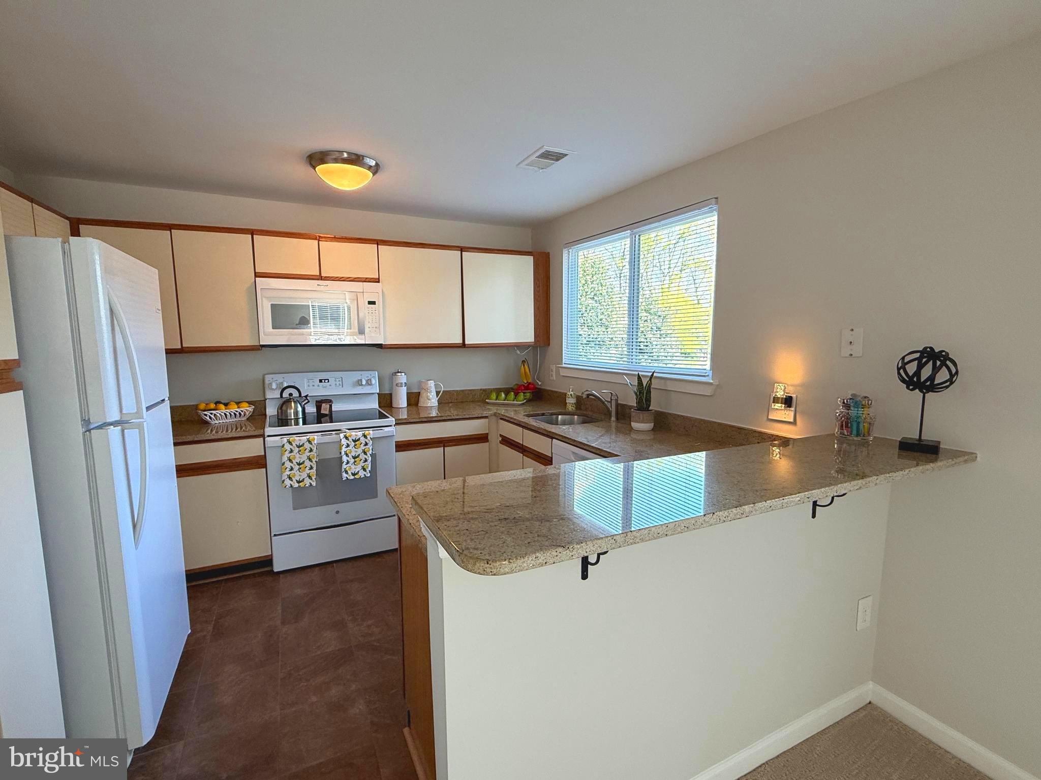 1512 SUMMERCHASE COURT C