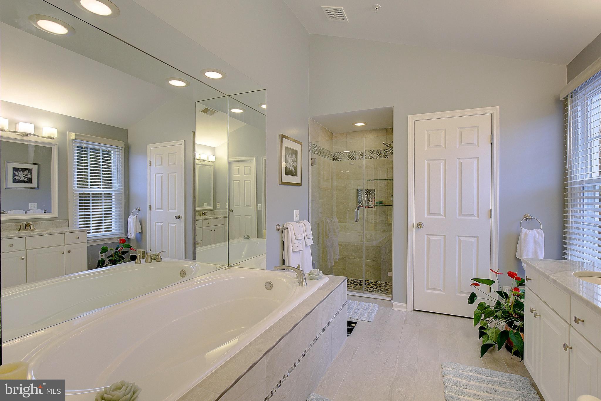 MOUNT OAK MANOR - Residential