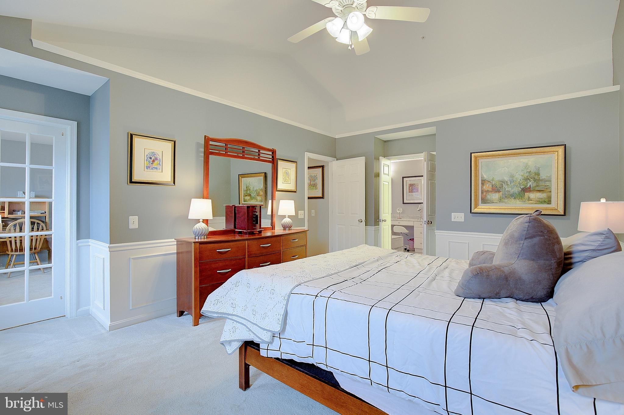 MOUNT OAK MANOR - Residential