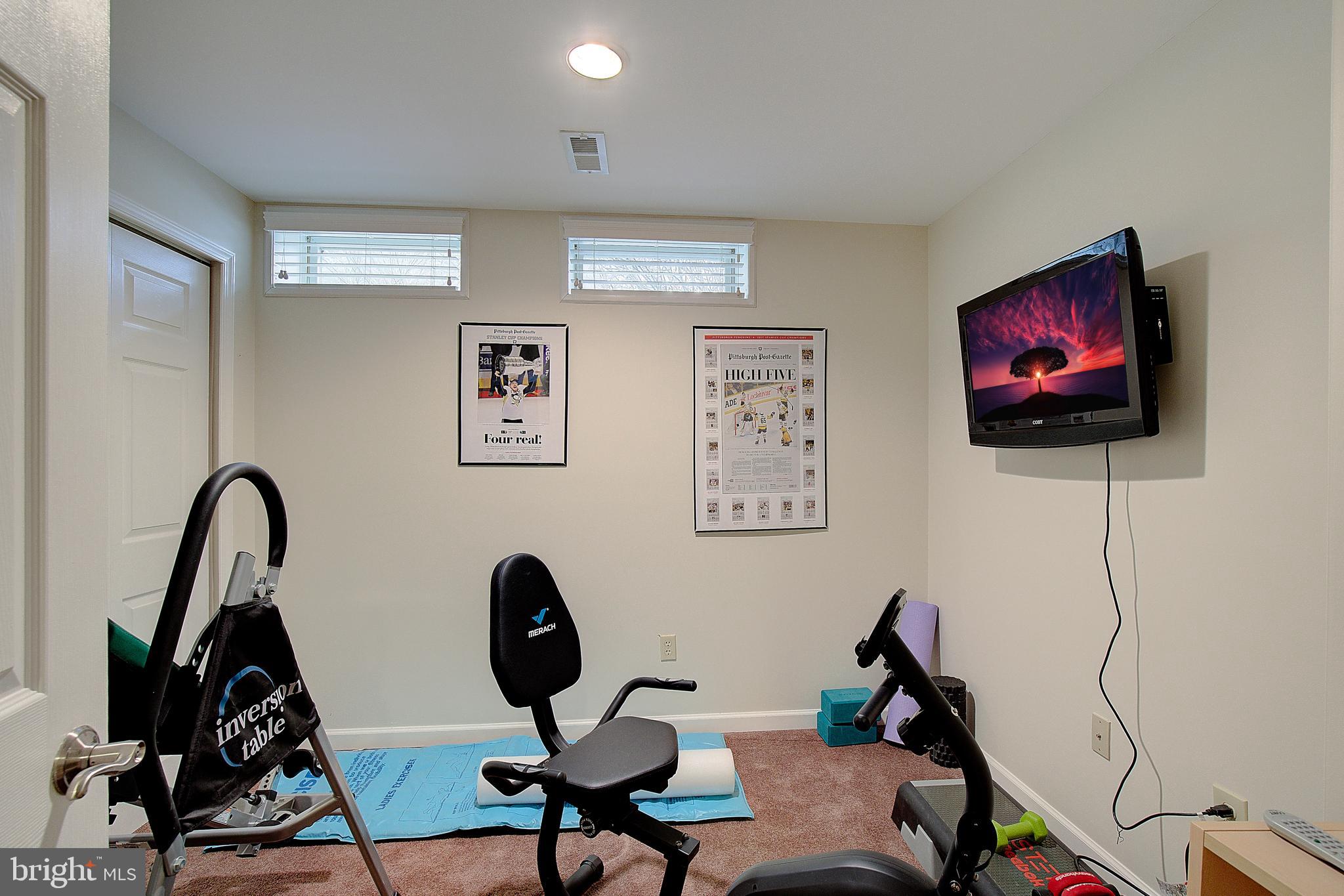 MOUNT OAK MANOR - Residential