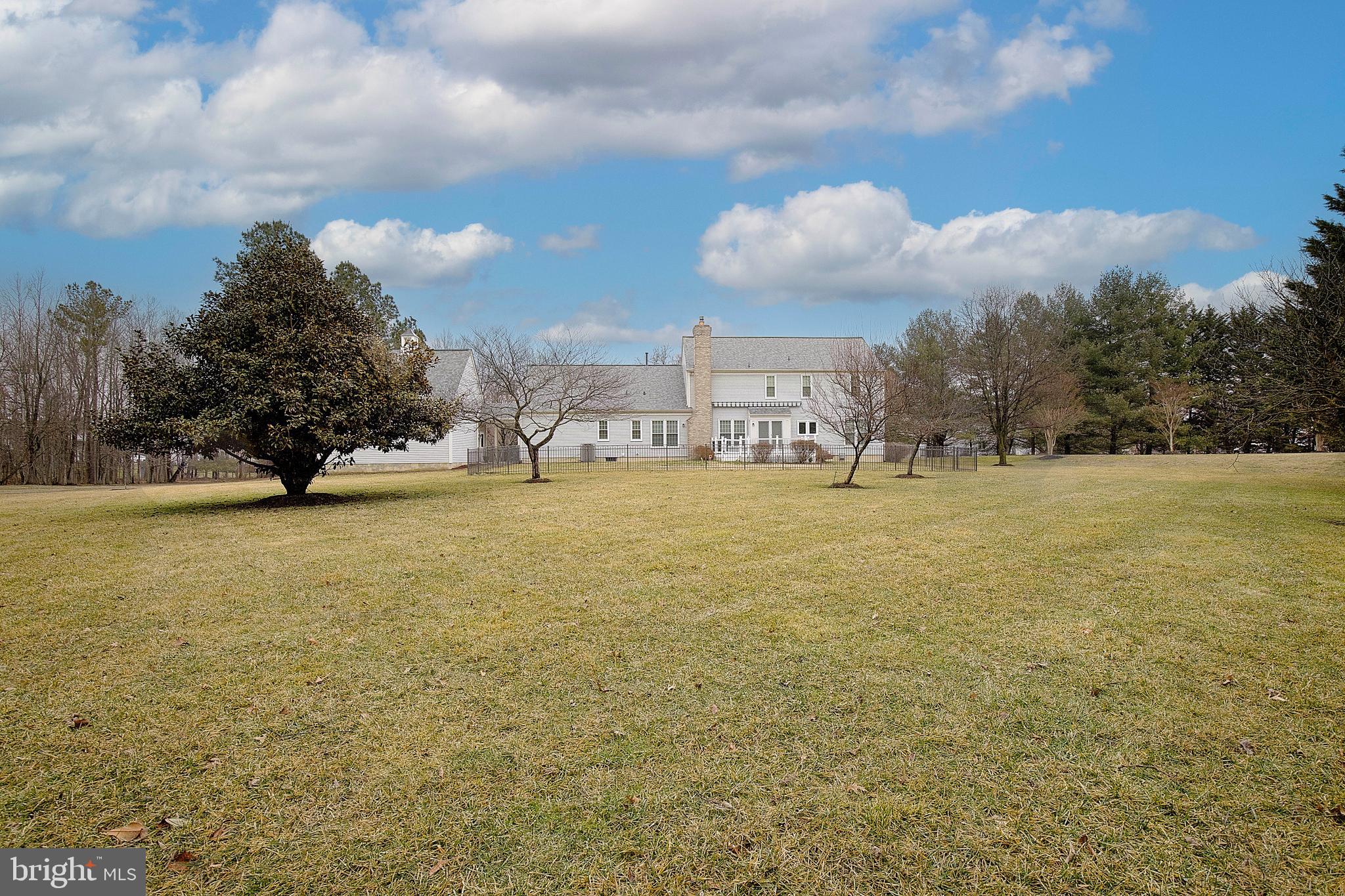 MOUNT OAK MANOR - Residential