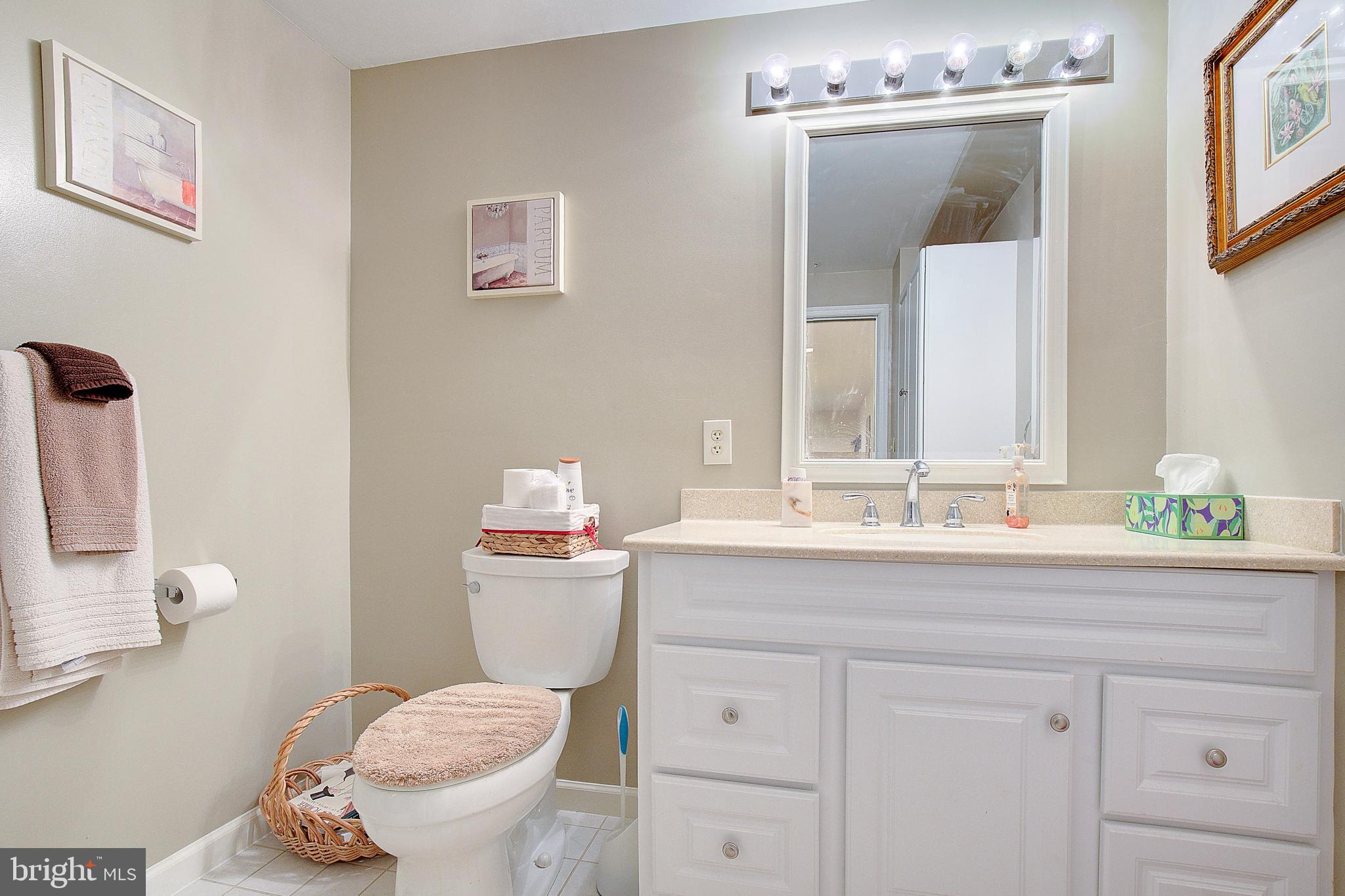 MOUNT OAK MANOR - Residential