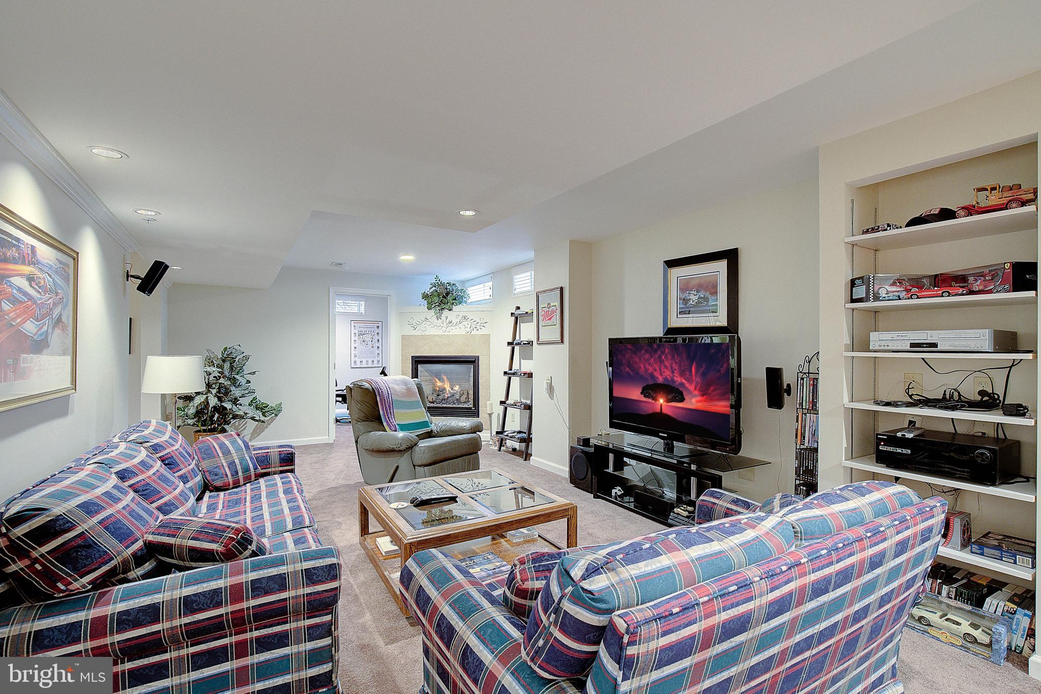 MOUNT OAK MANOR - Residential