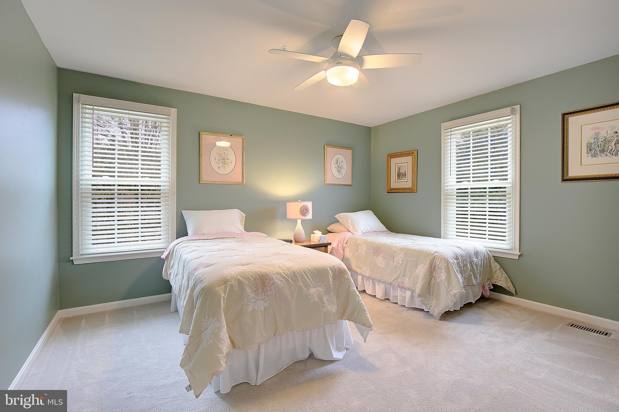 MOUNT OAK MANOR - Residential