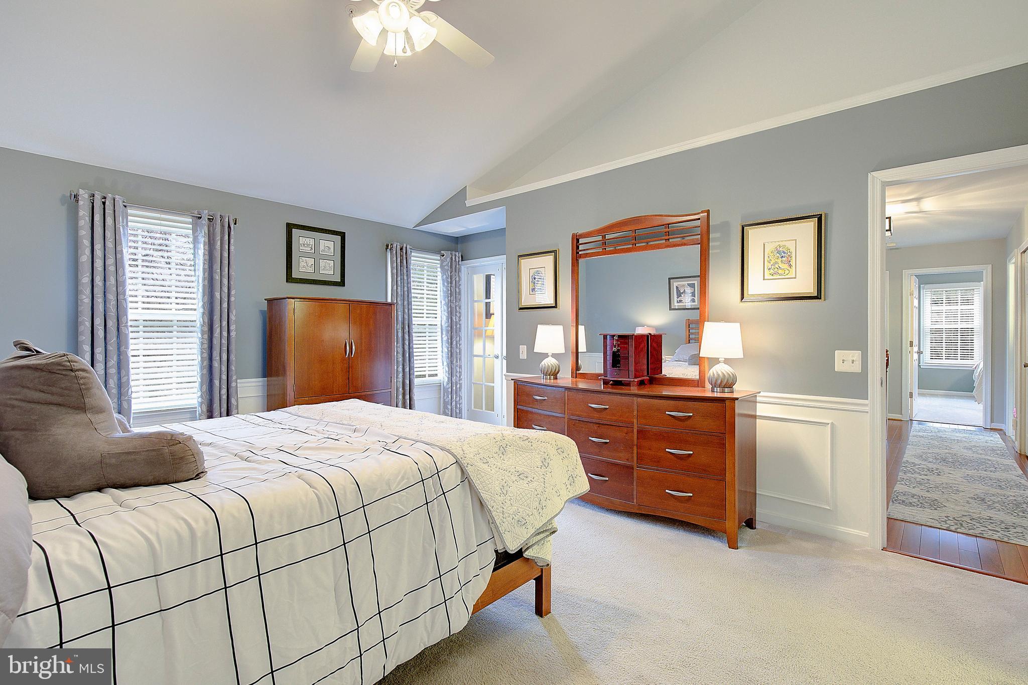 MOUNT OAK MANOR - Residential