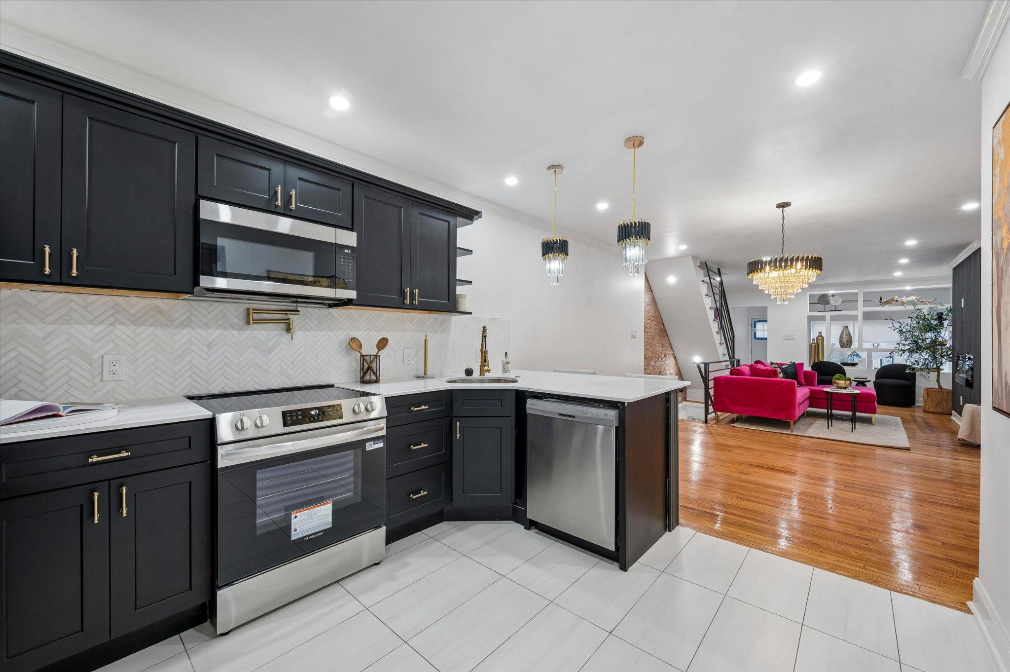 WEST OAK LANE - Residential