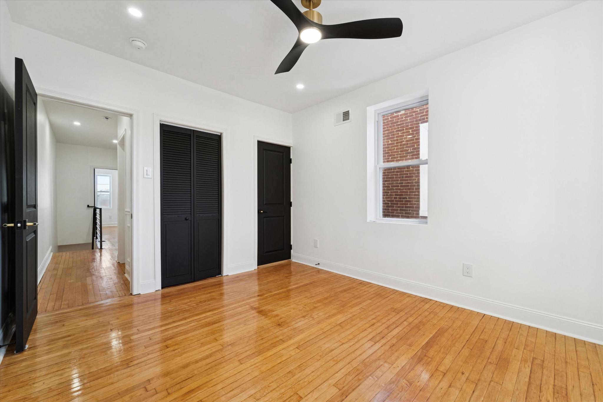 WEST OAK LANE - Residential