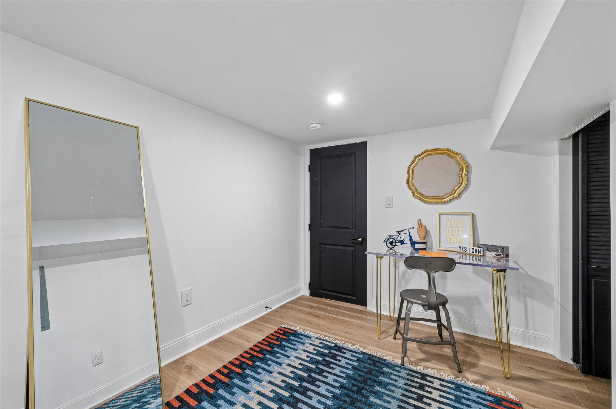 WEST OAK LANE - Residential