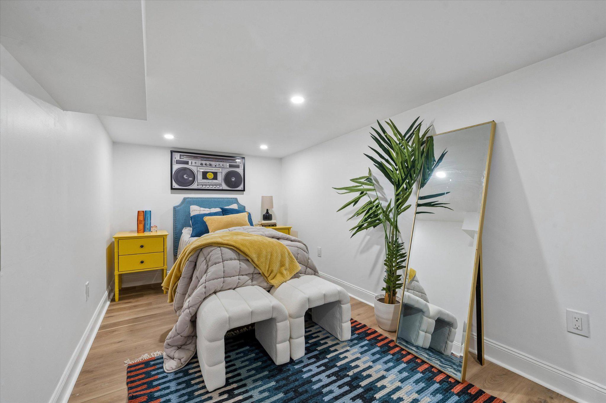 WEST OAK LANE - Residential
