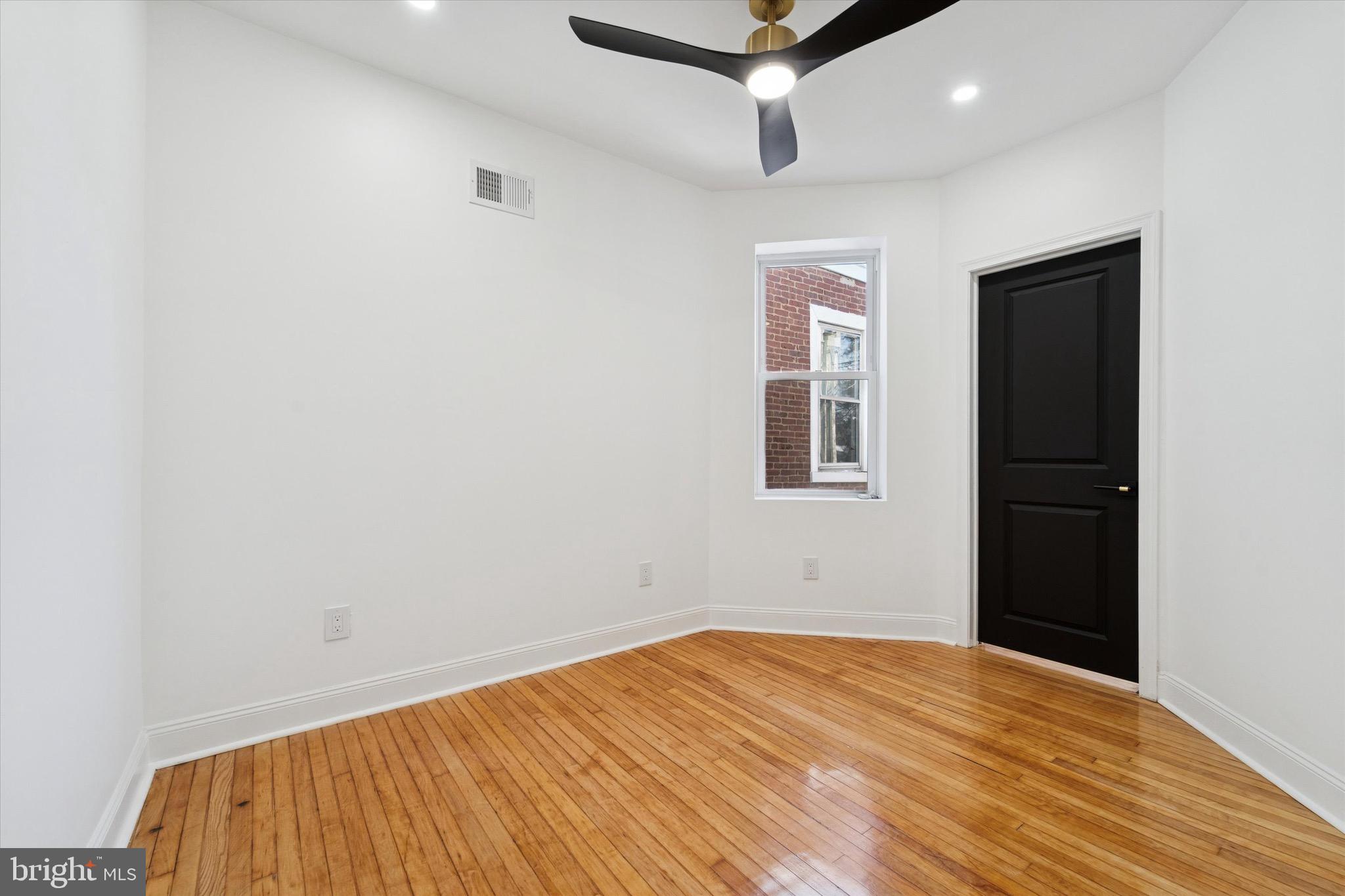 WEST OAK LANE - Residential