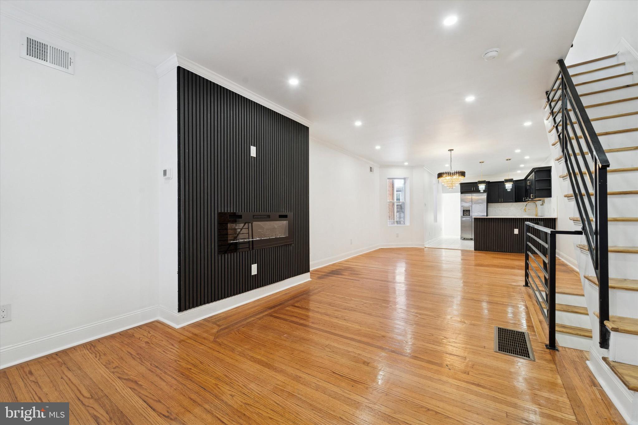 WEST OAK LANE - Residential