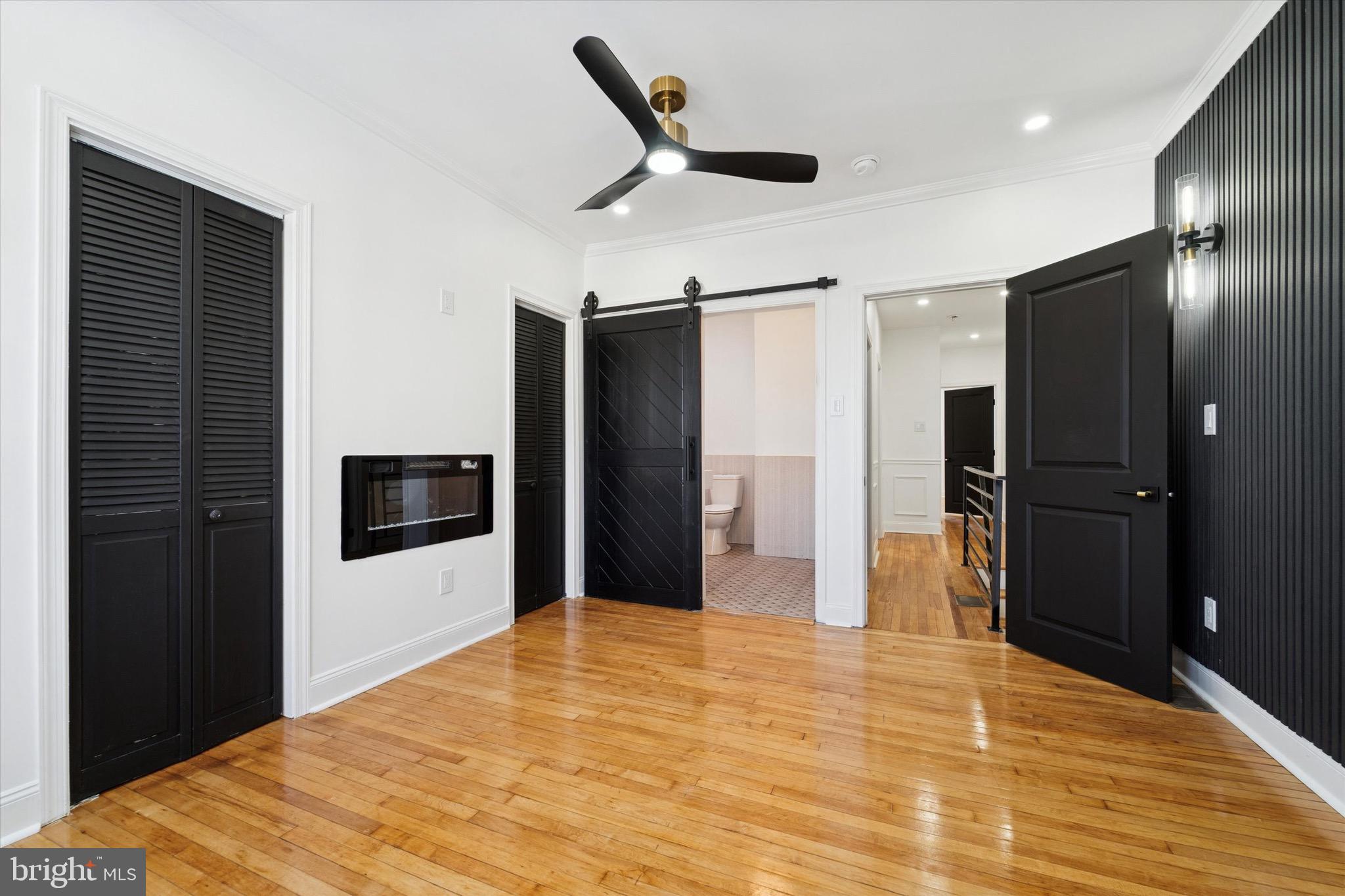 WEST OAK LANE - Residential