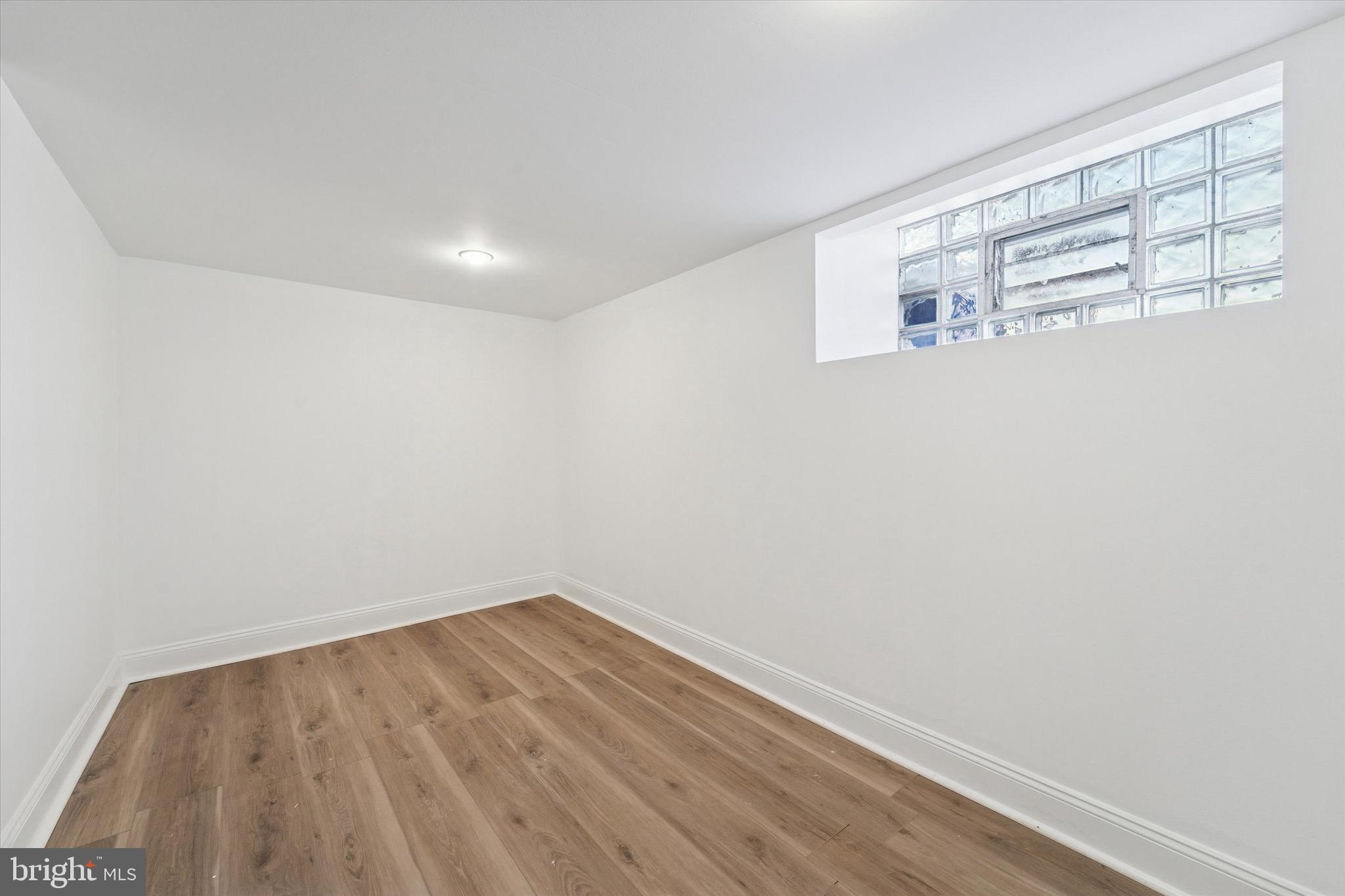 WEST OAK LANE - Residential