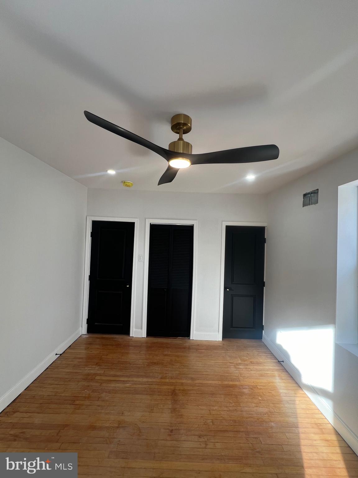 WEST OAK LANE - Residential