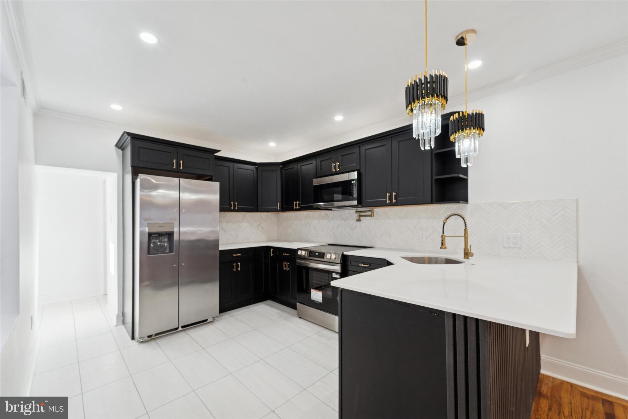 WEST OAK LANE - Residential