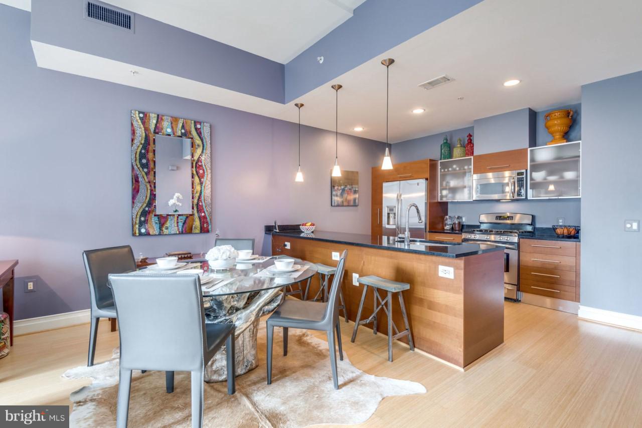 MIDTOWN ALEXANDRIA STATION CONDOMINIUM - Residential Lease