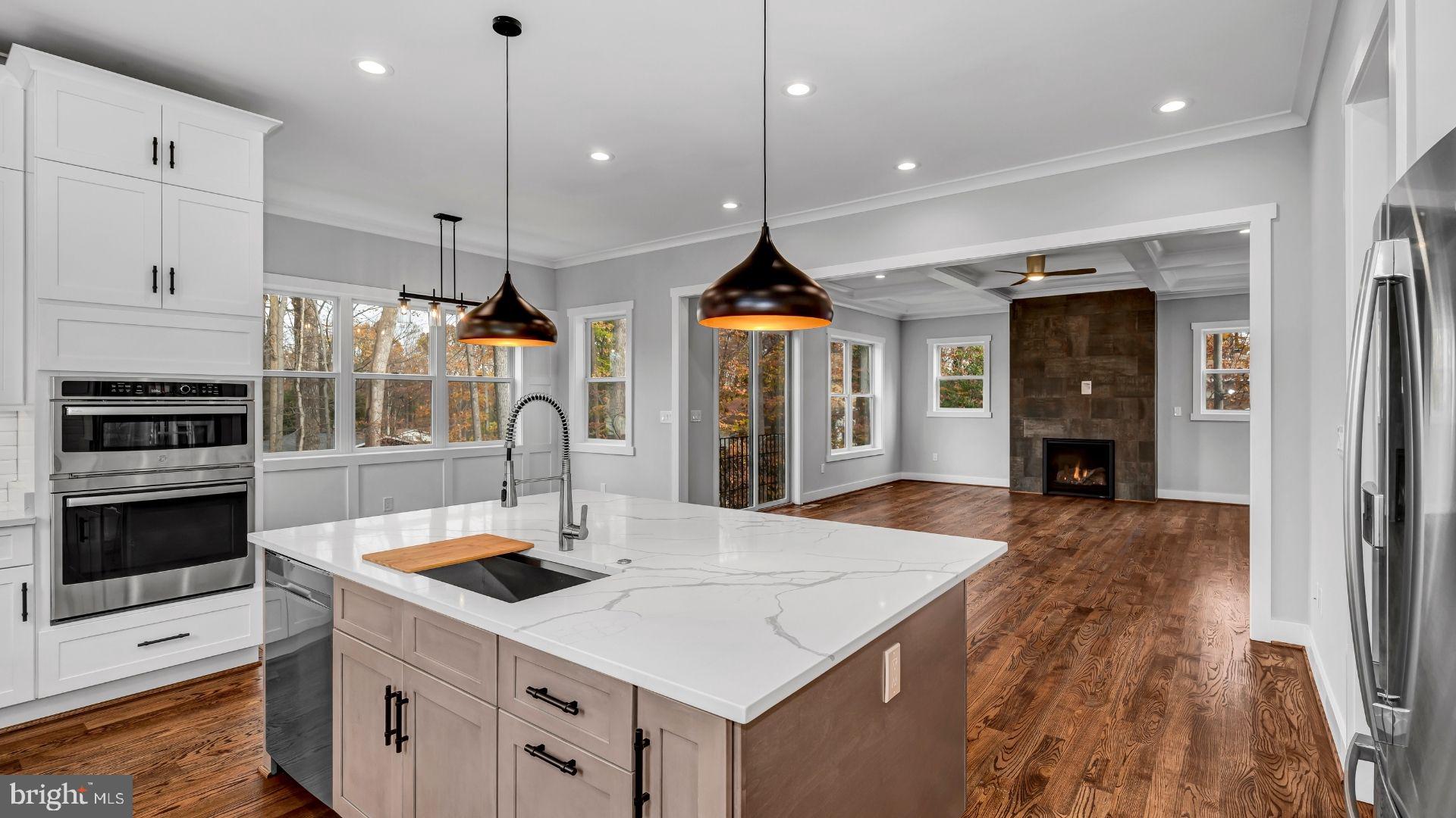 MARGUERITE PERREL - Residential