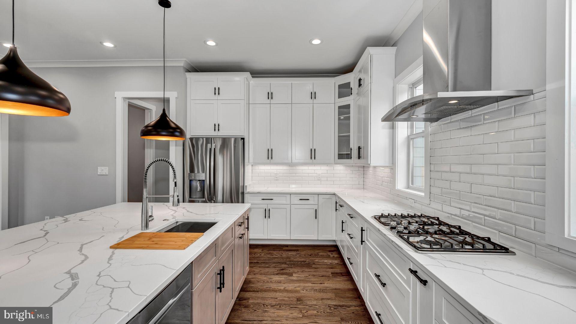 MARGUERITE PERREL - Residential