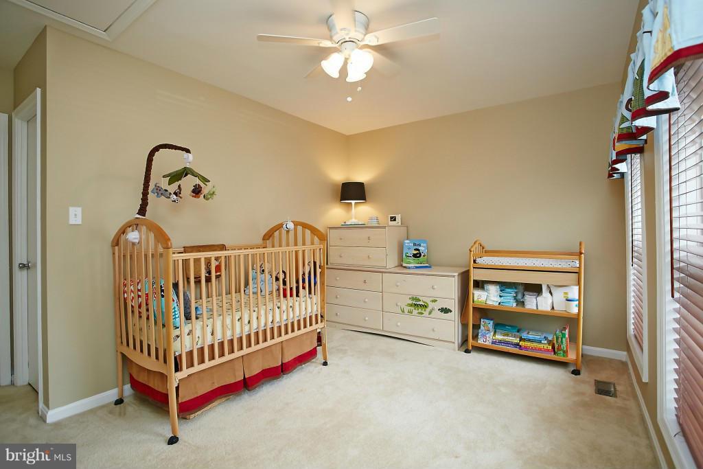 CHARING CROSS - Residential