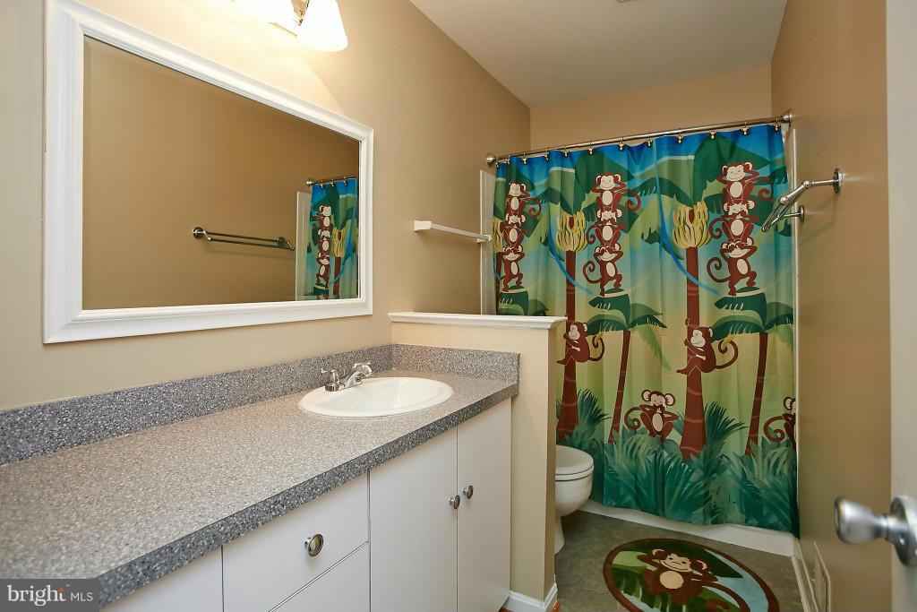 CHARING CROSS - Residential