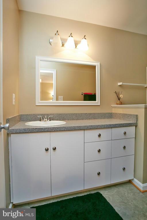 CHARING CROSS - Residential