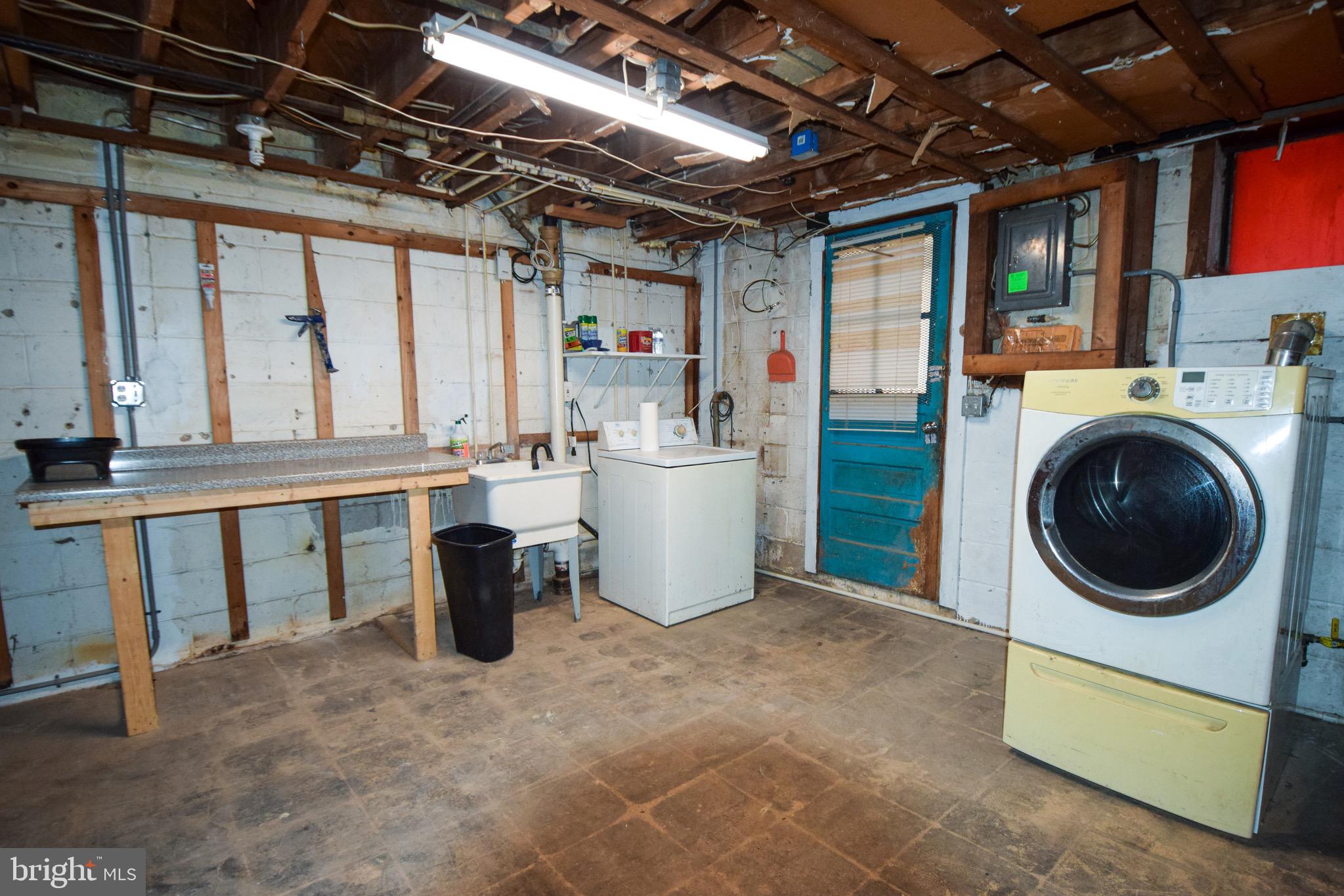 WEST INVERNESS - Residential