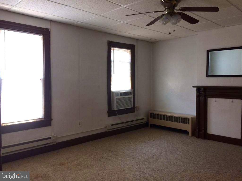 SOUTH END - Commercial Sale