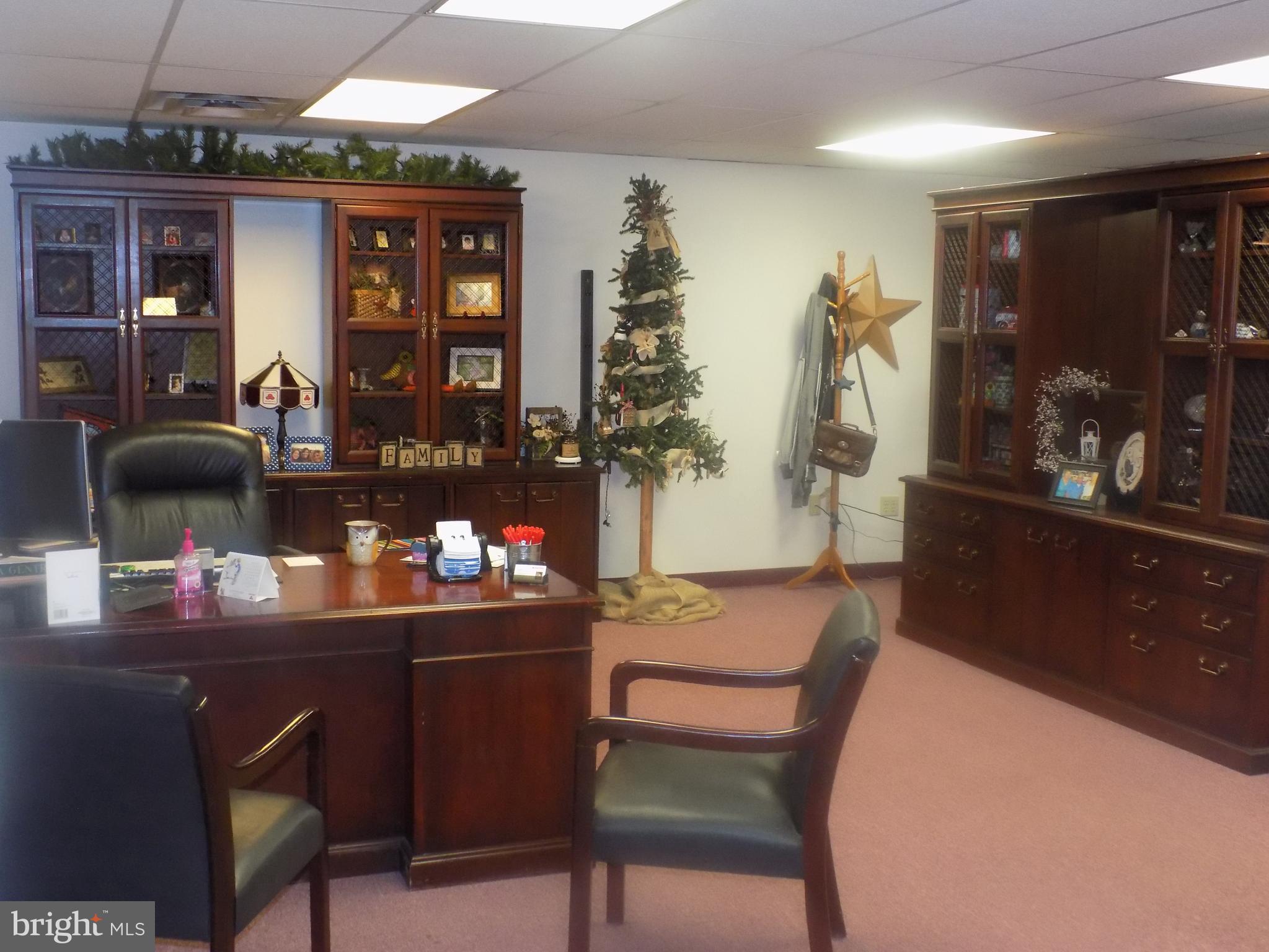 SOUTH END - Commercial Sale