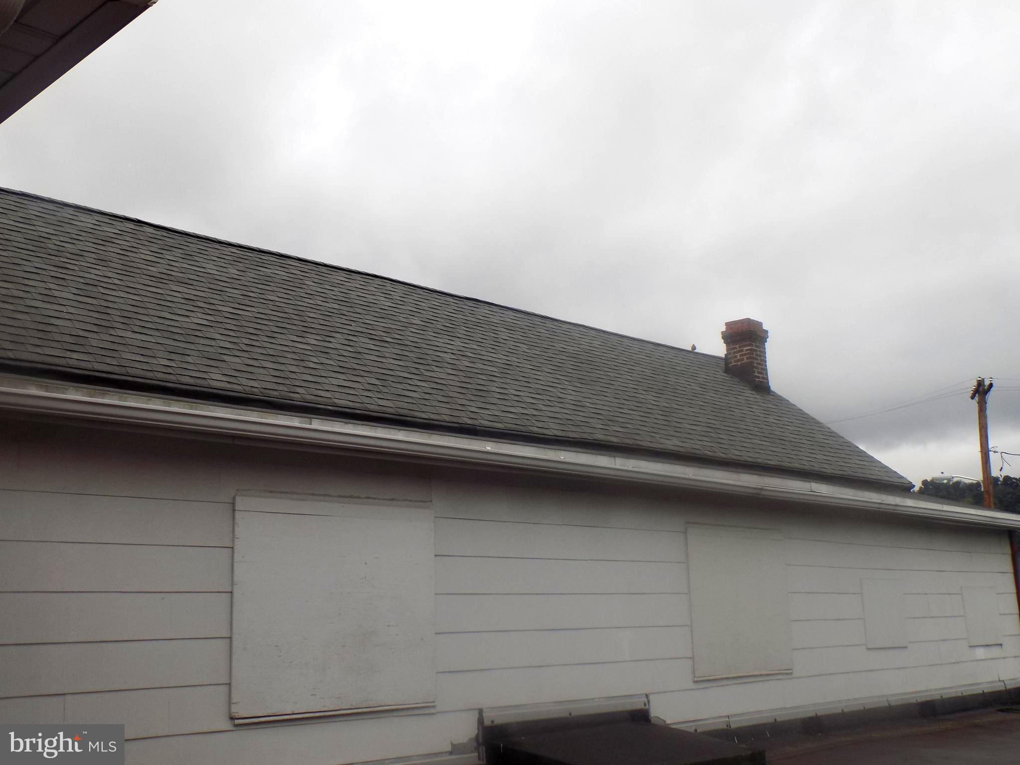 SOUTH END - Commercial Sale