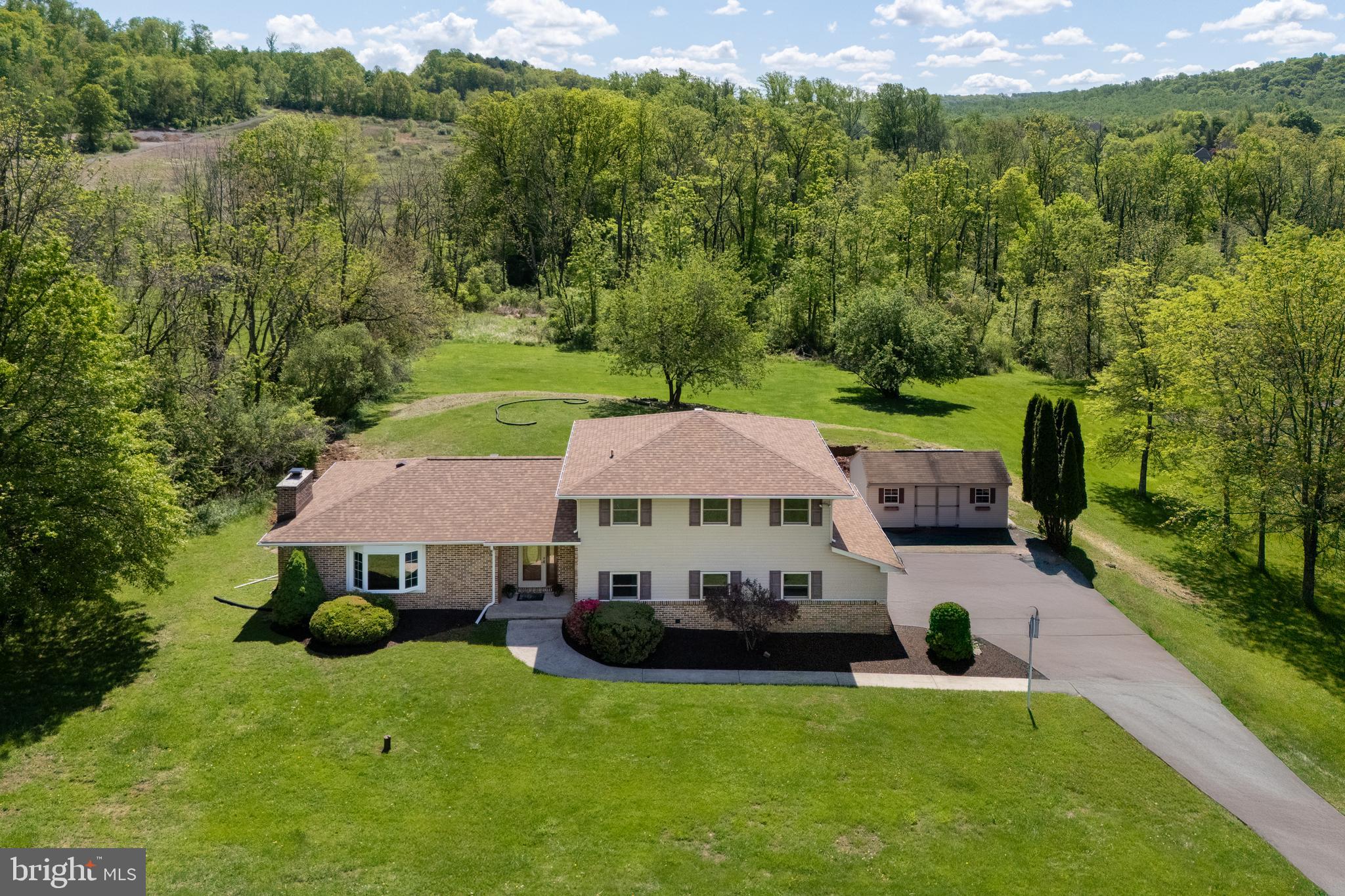 4015 LOWER SAUCON ROAD