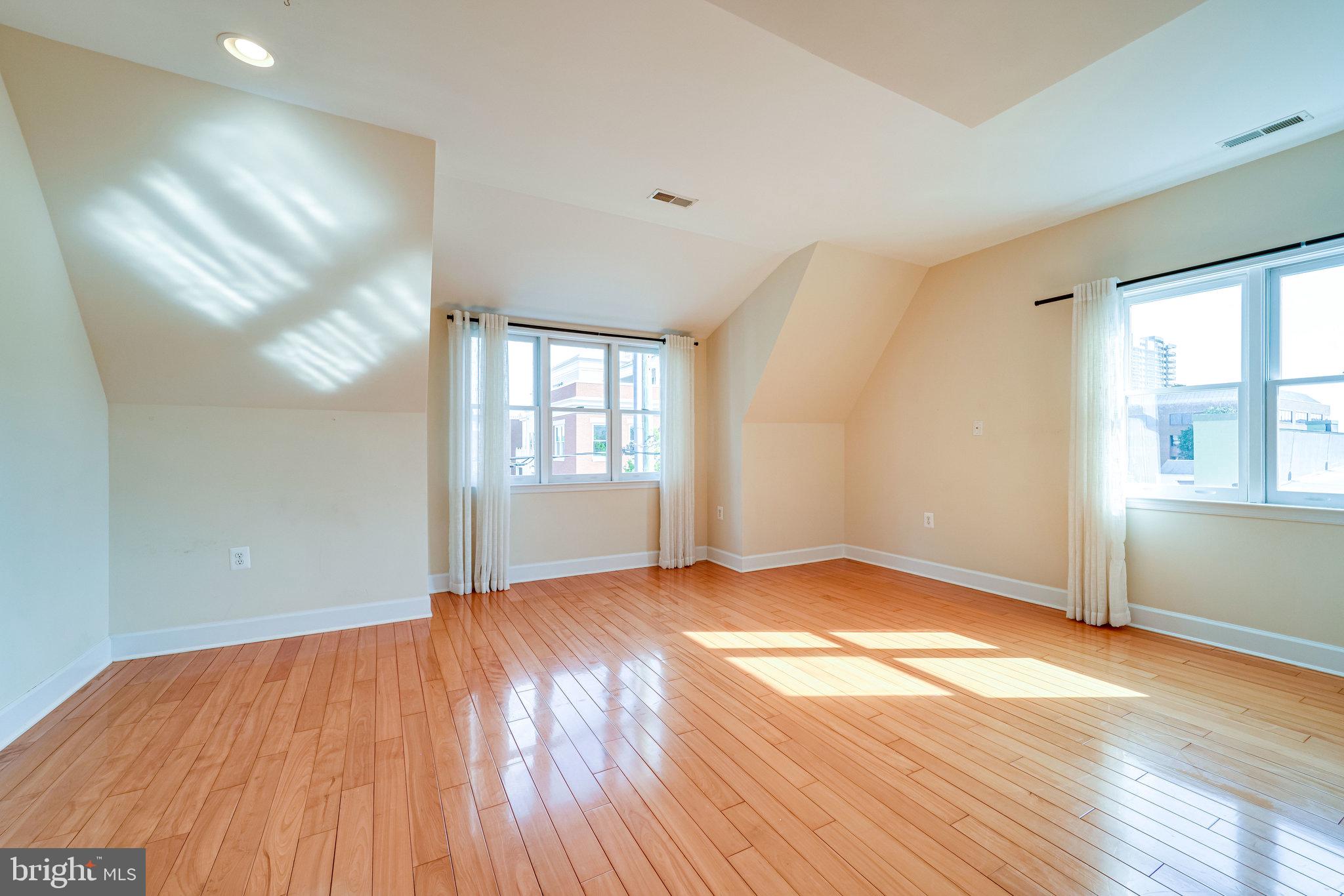 OLD TOWN - Residential