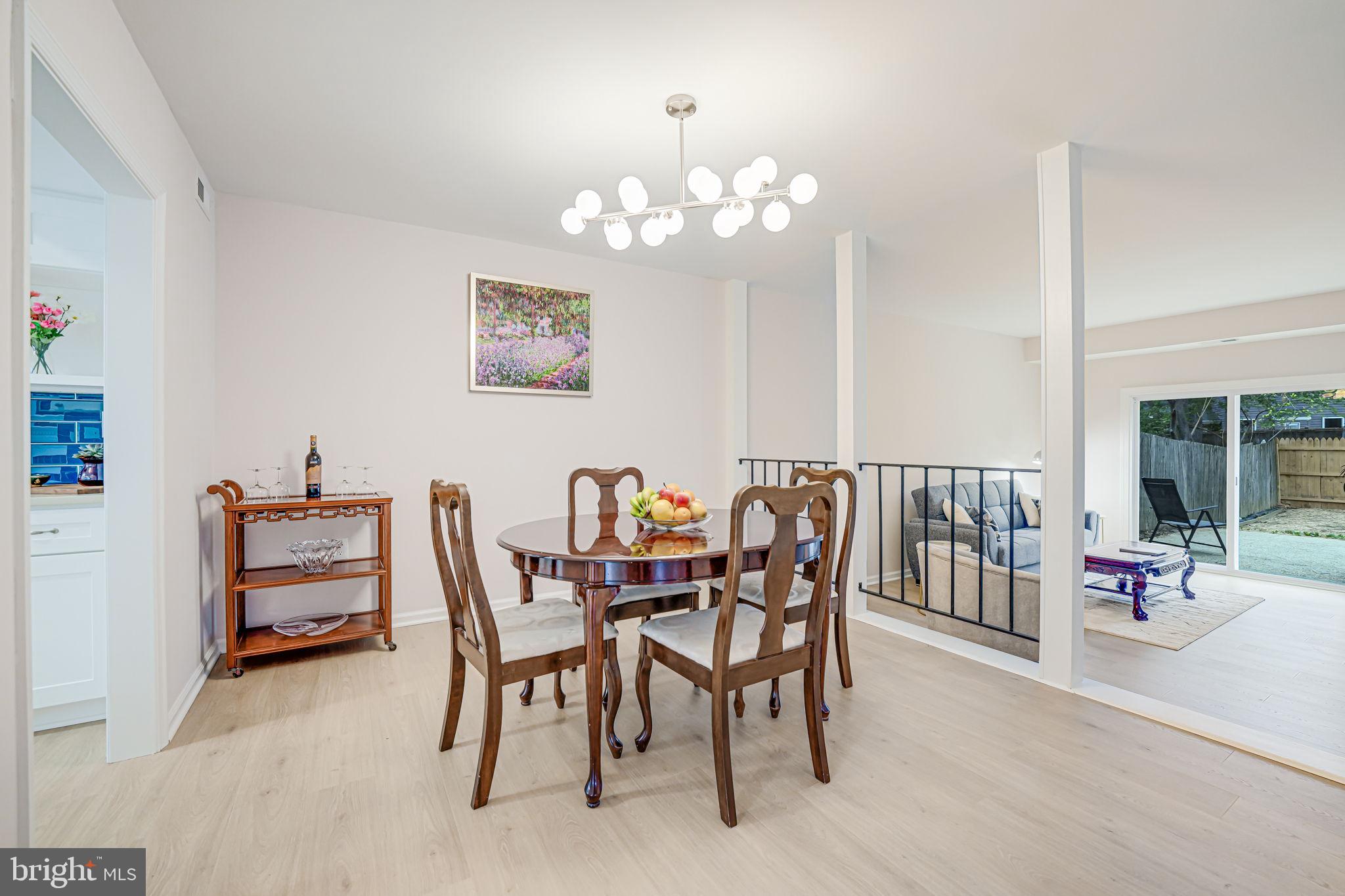 TOWNES OF MOOREFIELD - Residential