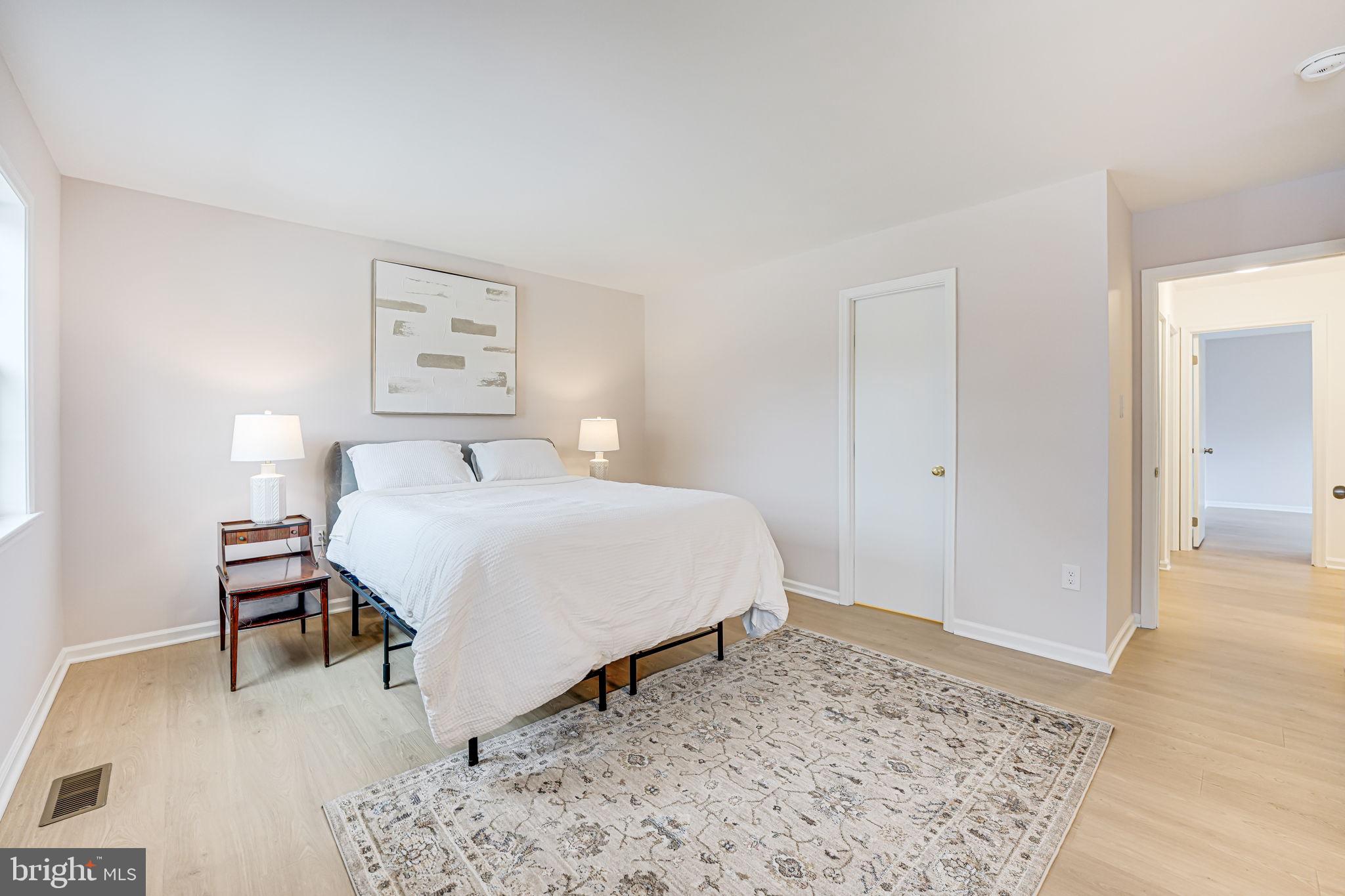 TOWNES OF MOOREFIELD - Residential