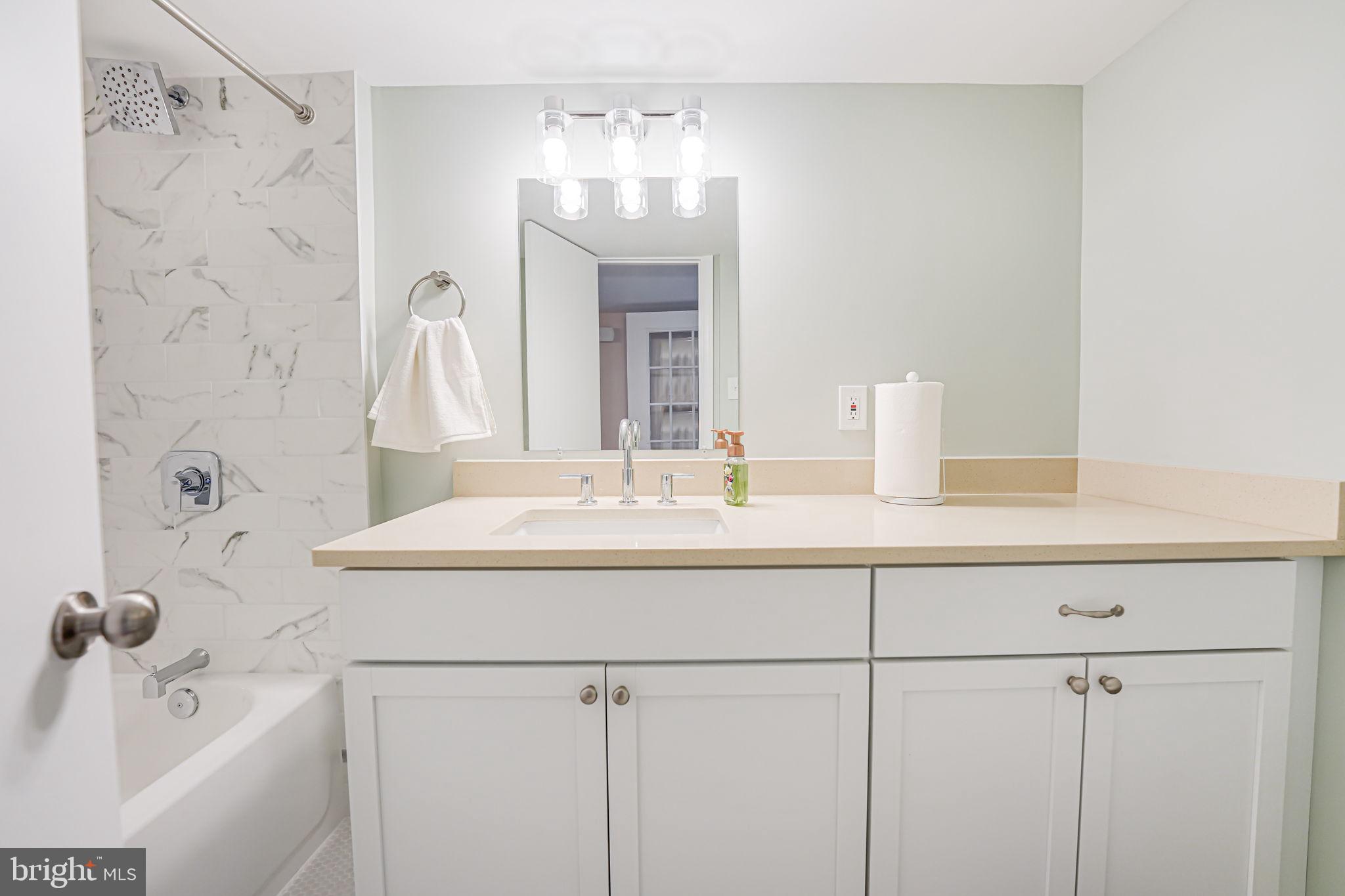 TOWNES OF MOOREFIELD - Residential