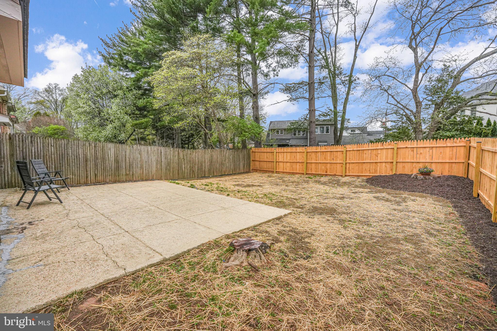 TOWNES OF MOOREFIELD - Residential