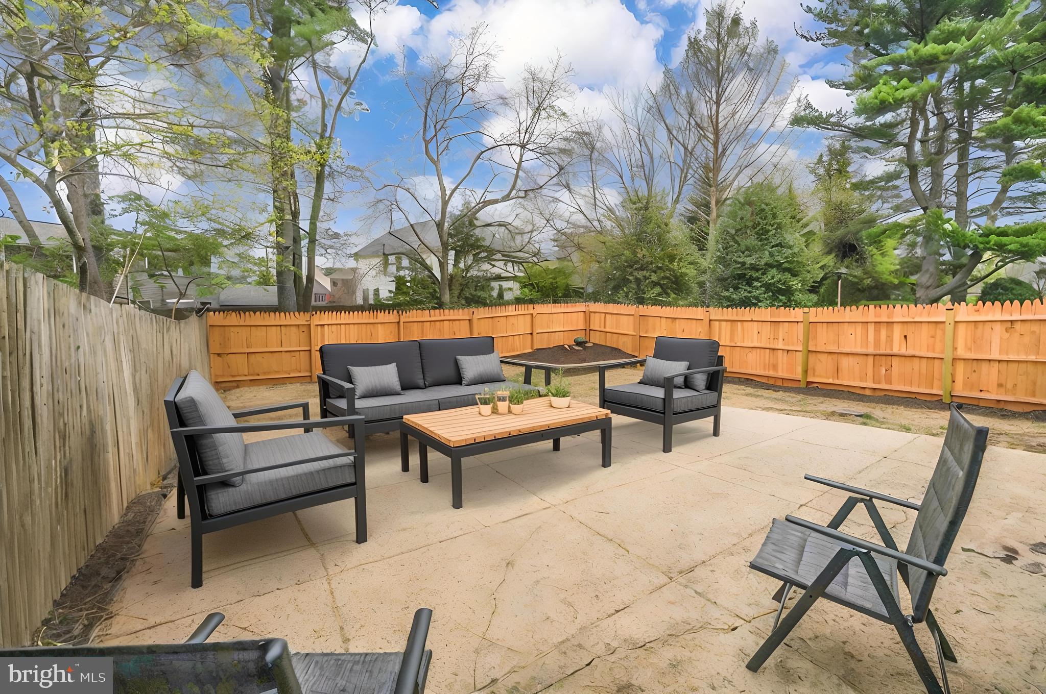 TOWNES OF MOOREFIELD - Residential