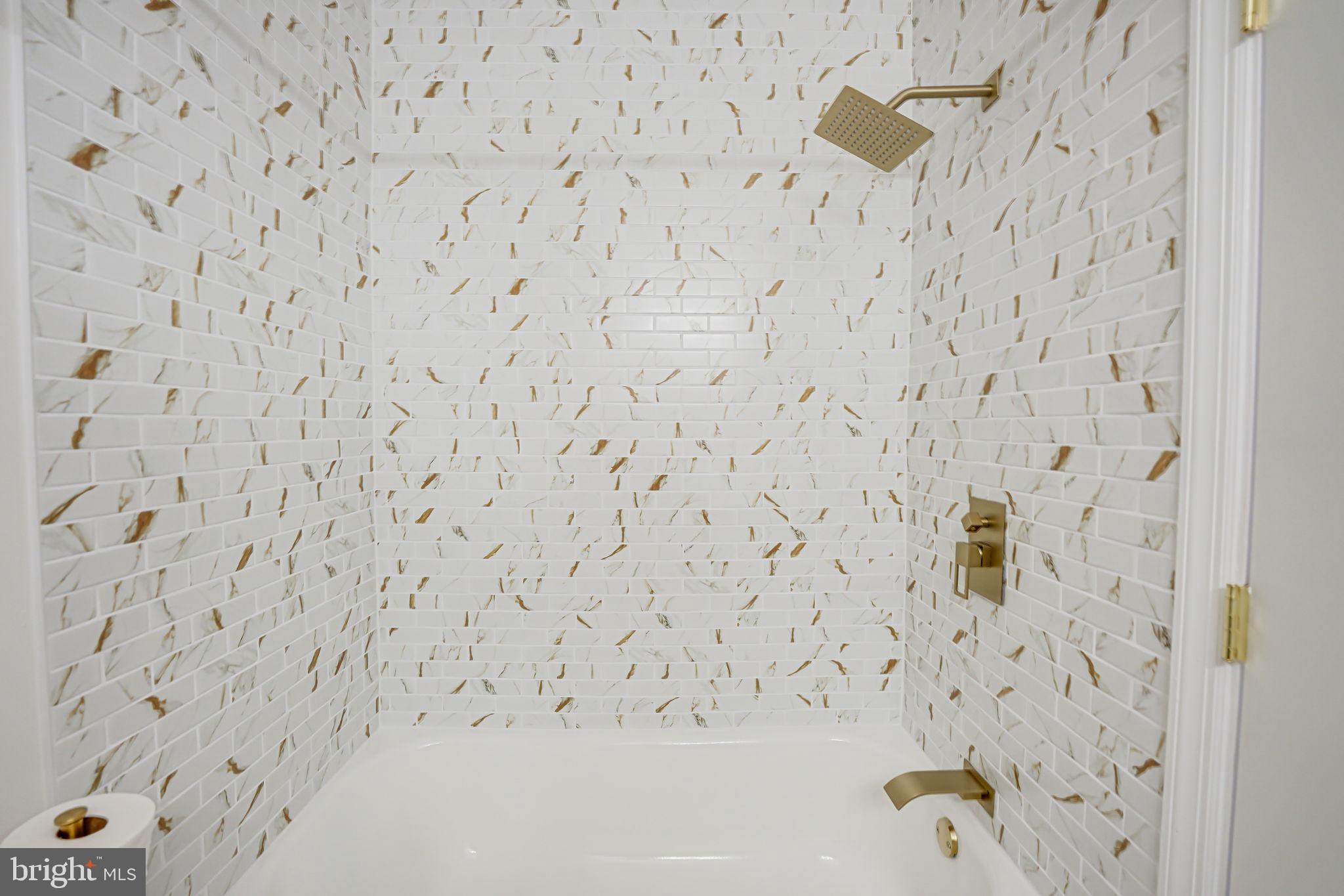 TOWNES OF MOOREFIELD - Residential