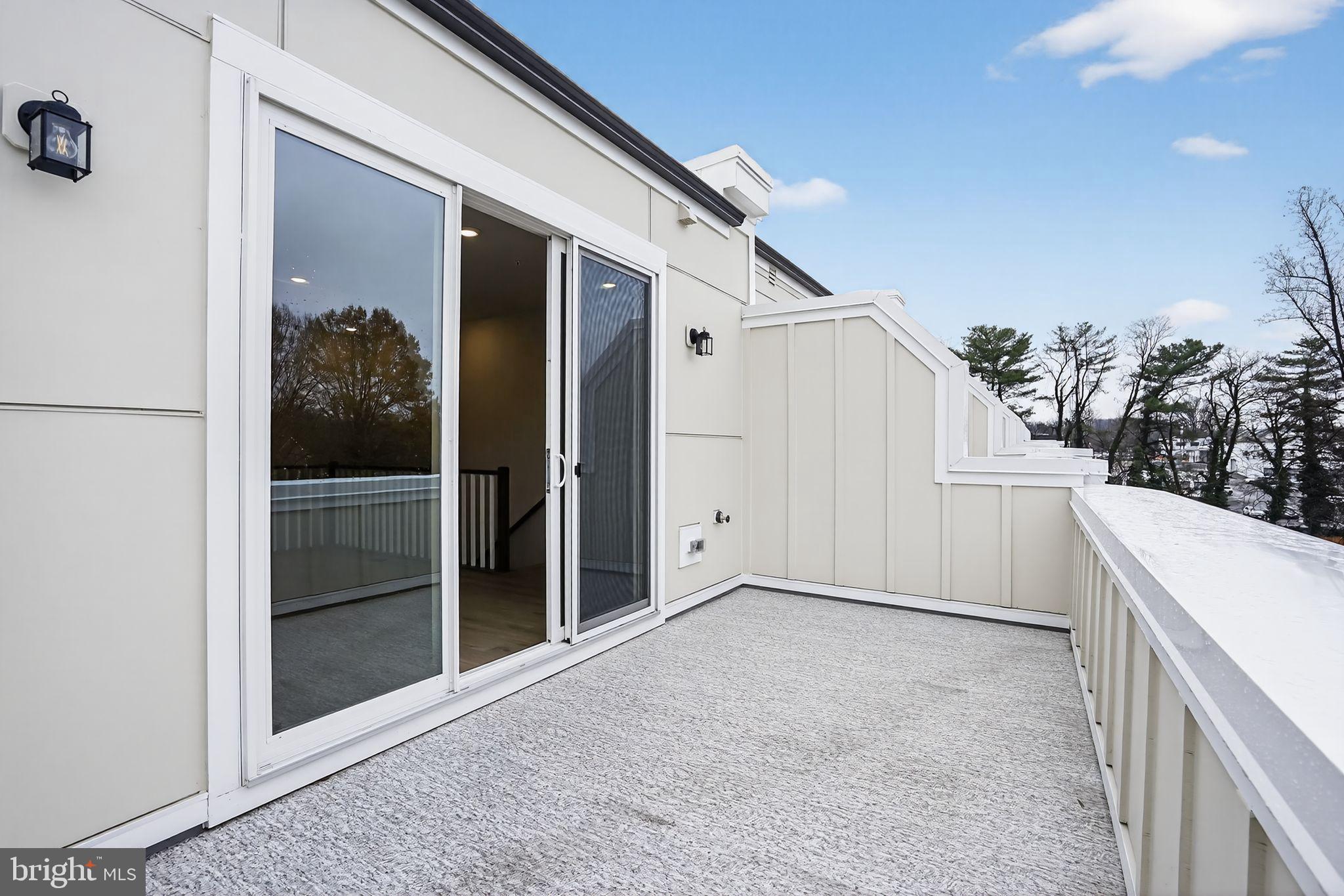 NORTHFAX WEST - Residential Lease