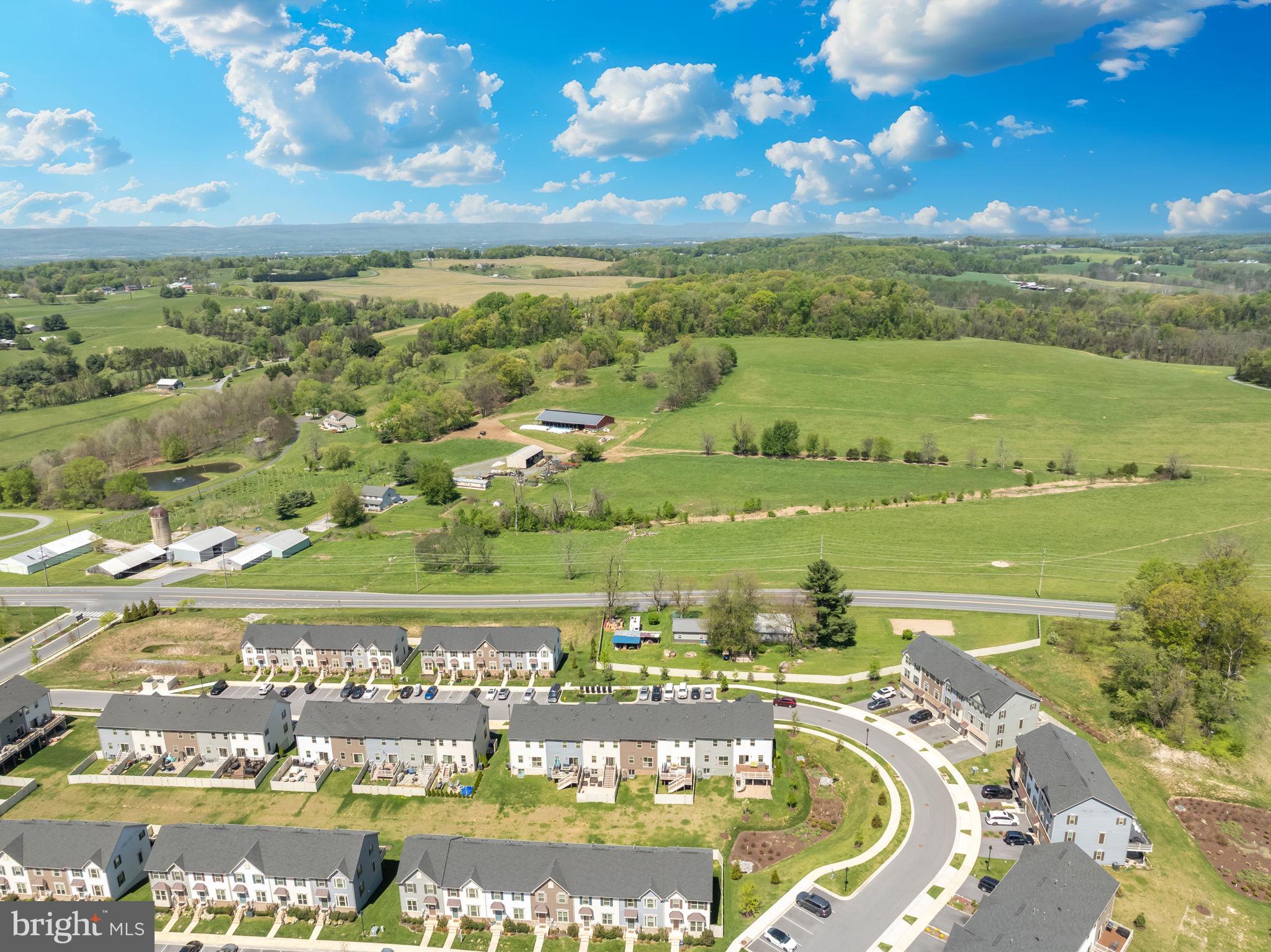 LAKE LINGANORE - Residential