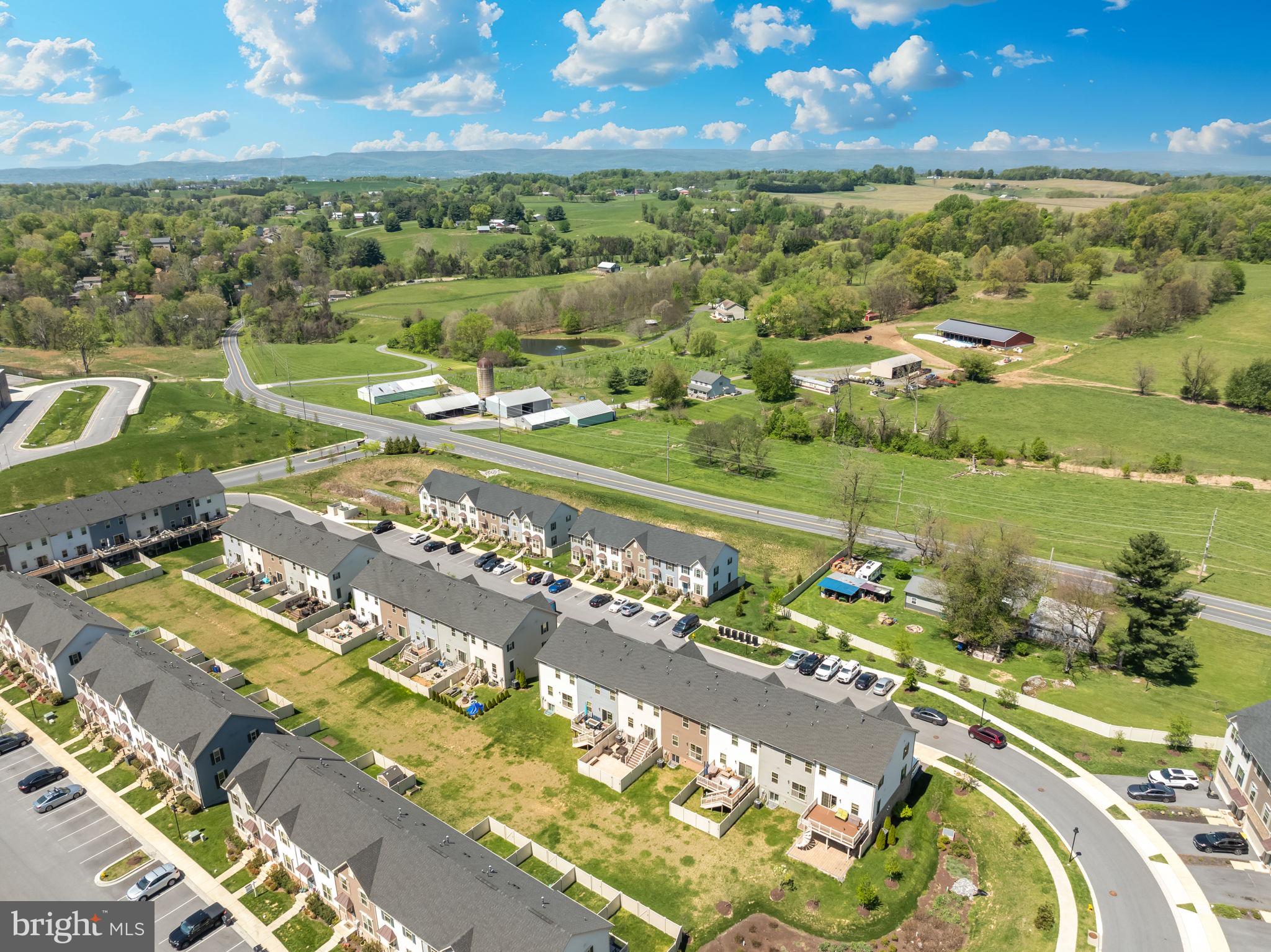 LAKE LINGANORE - Residential