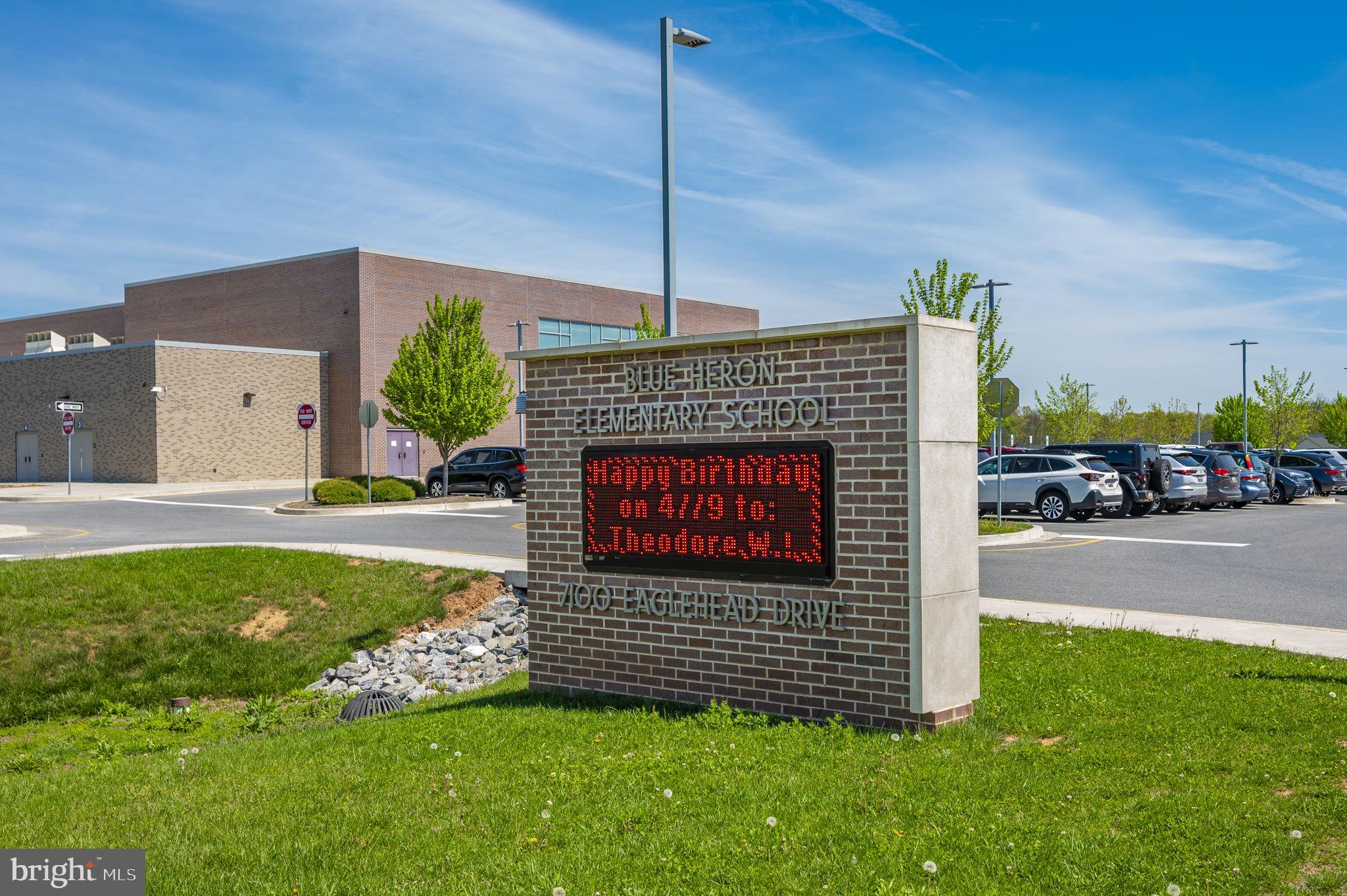 LAKE LINGANORE - Residential