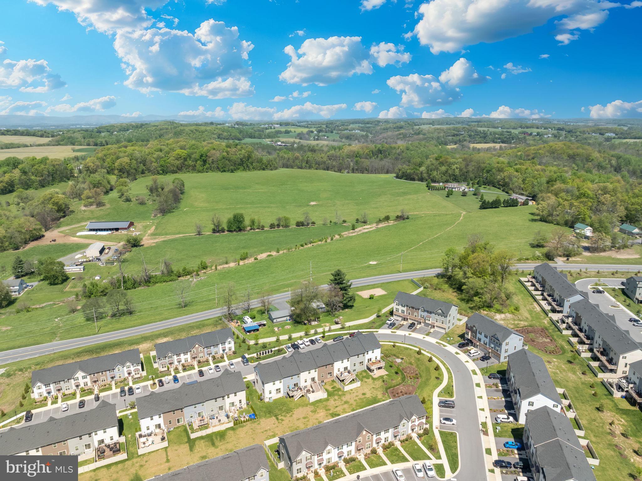 LAKE LINGANORE - Residential