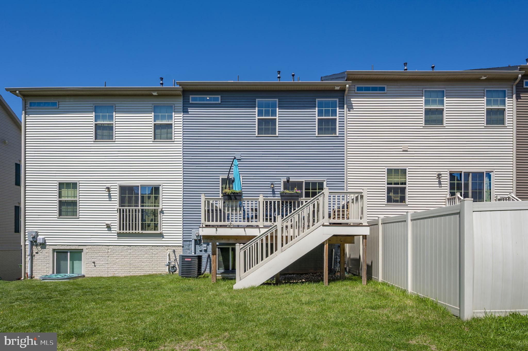 LAKE LINGANORE - Residential