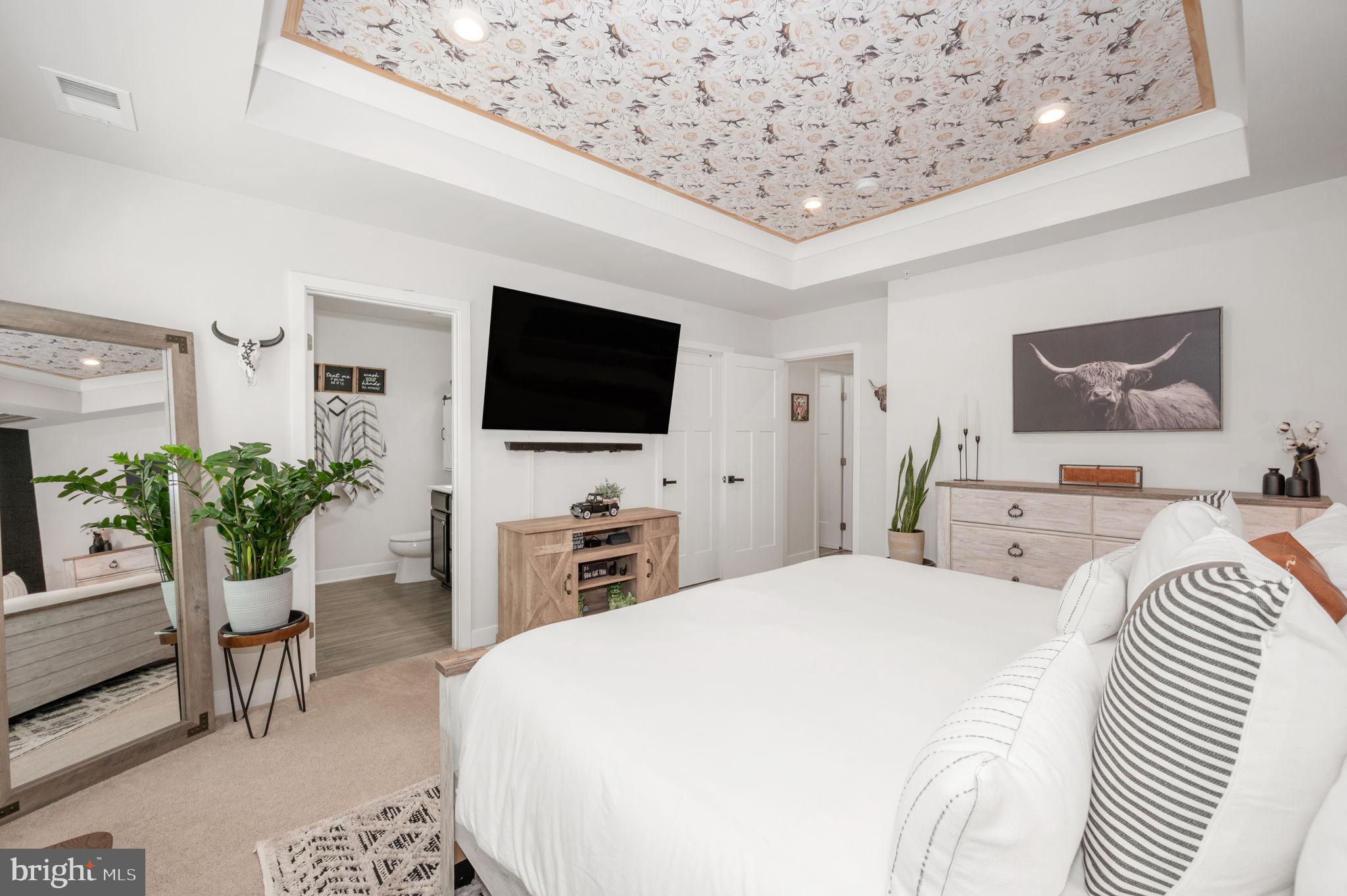 LAKE LINGANORE - Residential