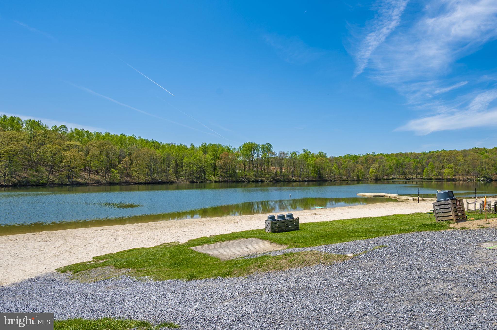 LAKE LINGANORE - Residential