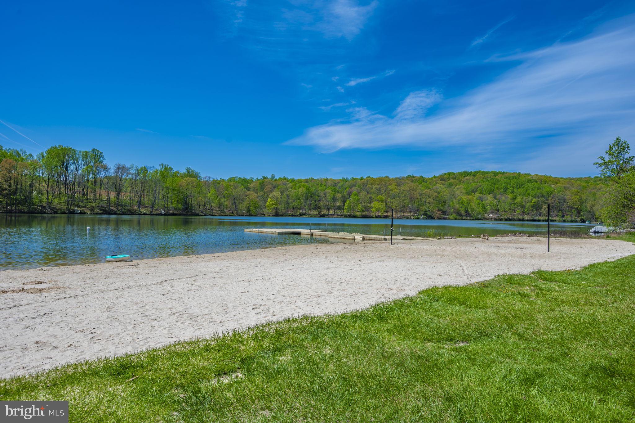 LAKE LINGANORE - Residential
