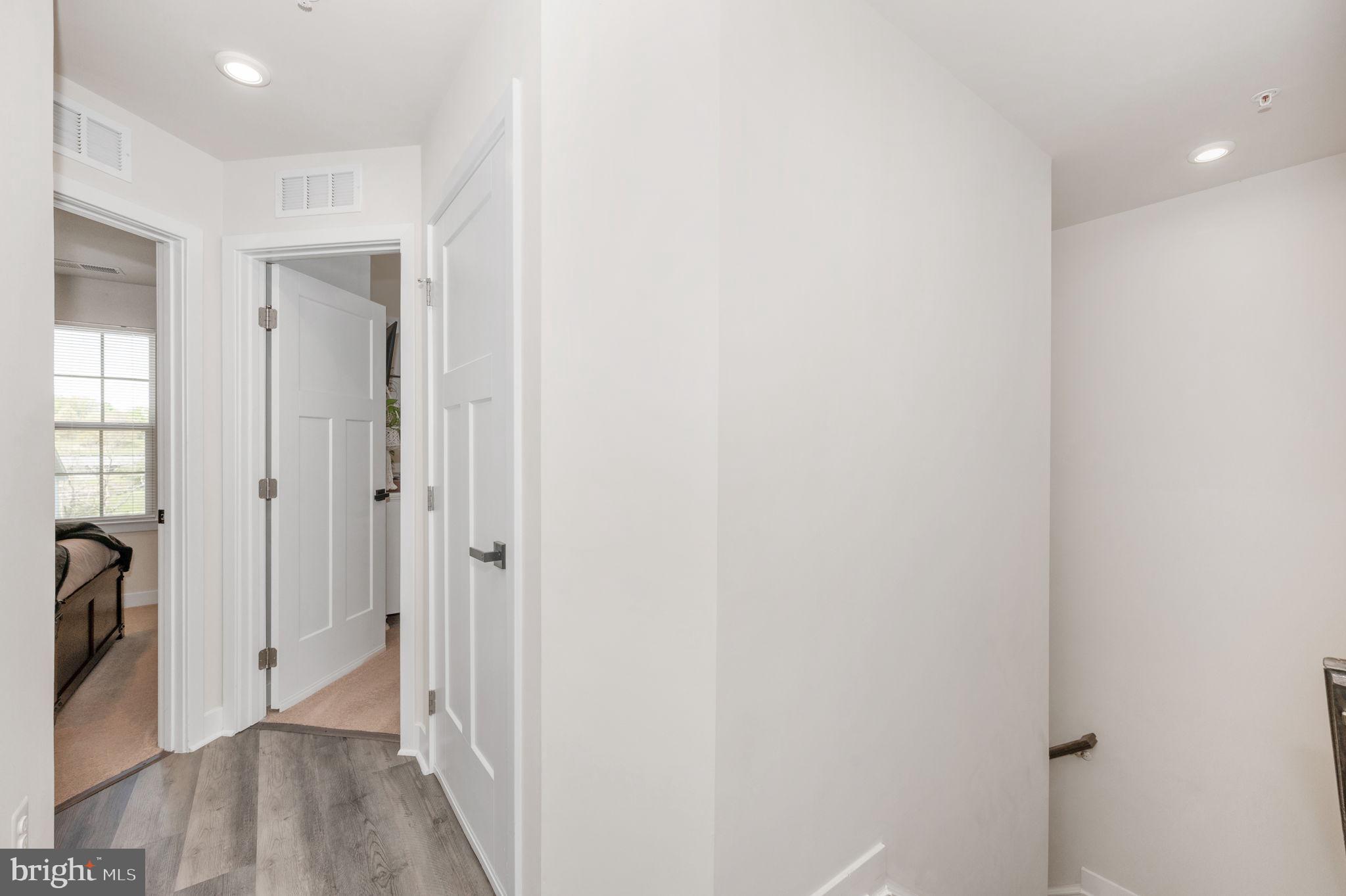 LAKE LINGANORE - Residential