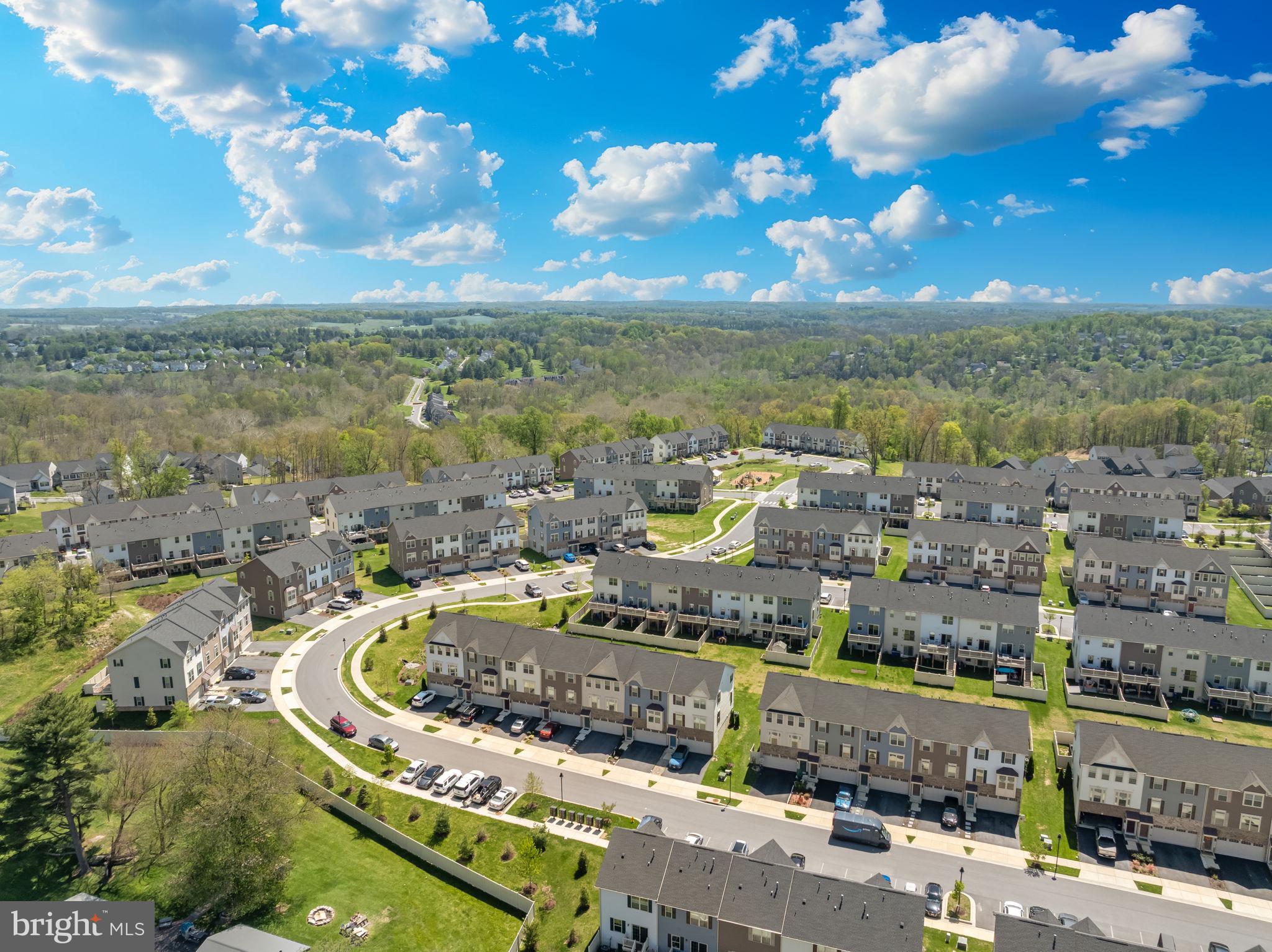 LAKE LINGANORE - Residential