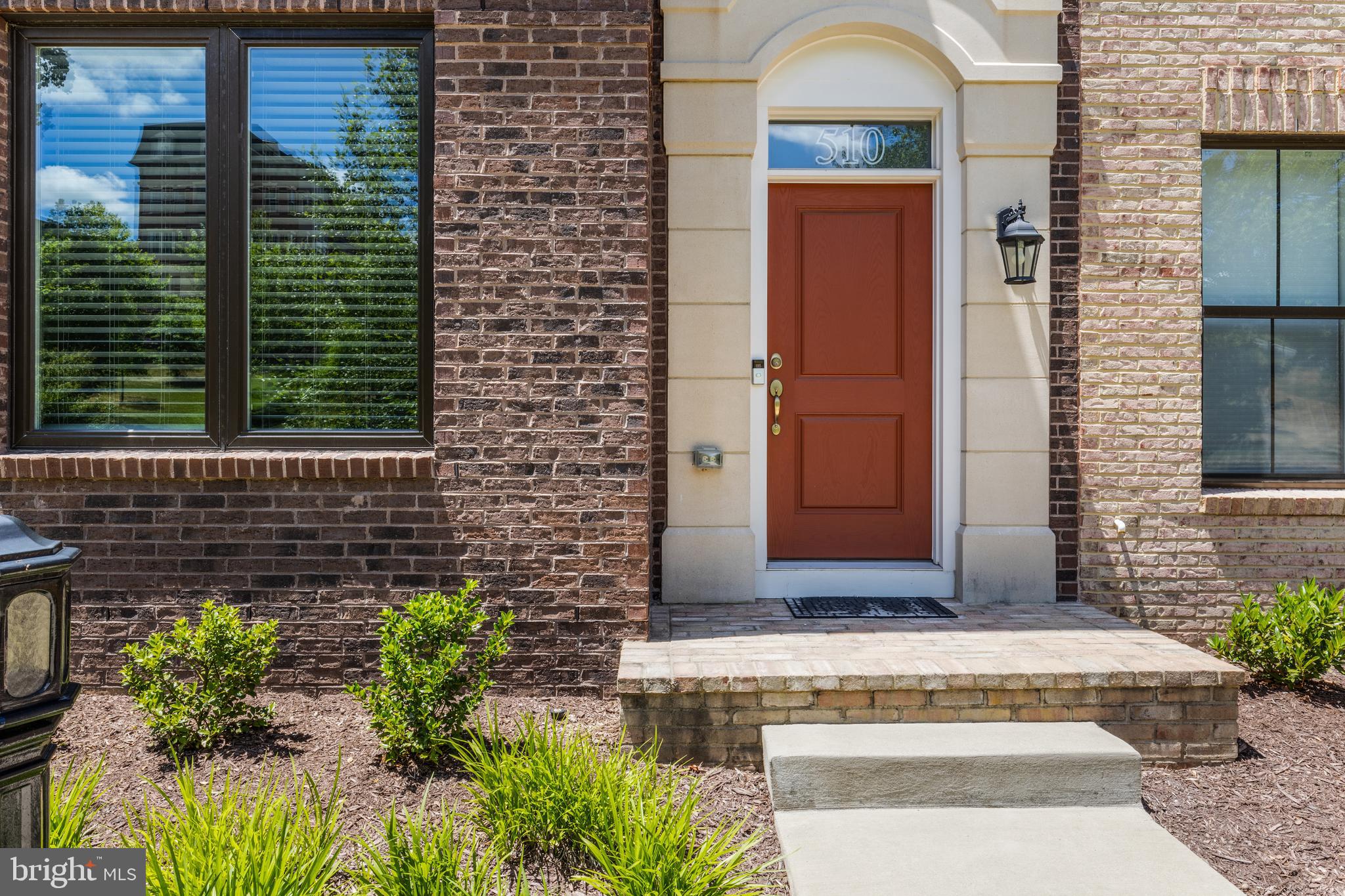 510 HARBORVIEW DRIVE